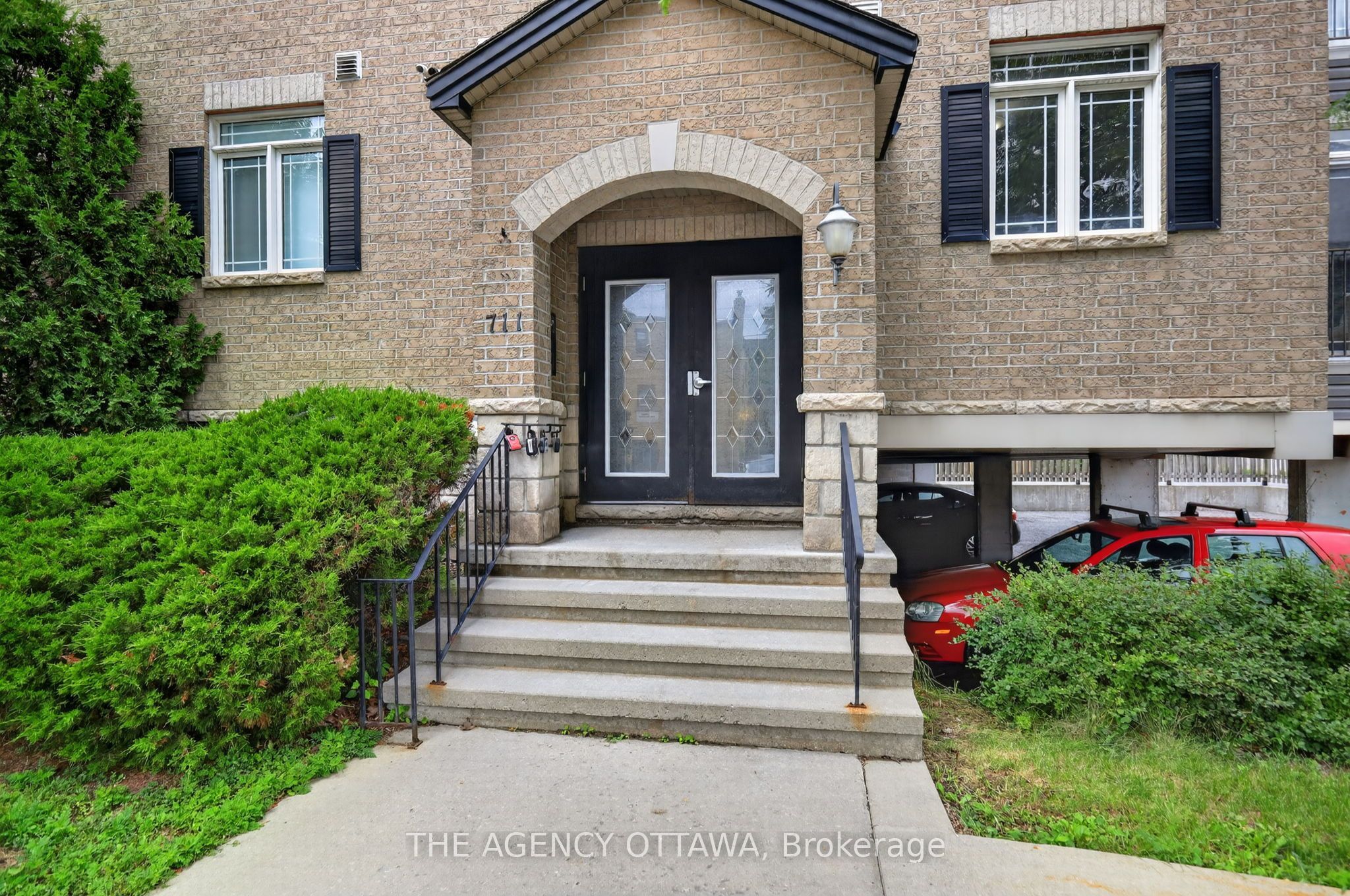 711 Churchill Avenue N 203, Westboro - Hampton Park, ON K1Z 7J9 photo 2