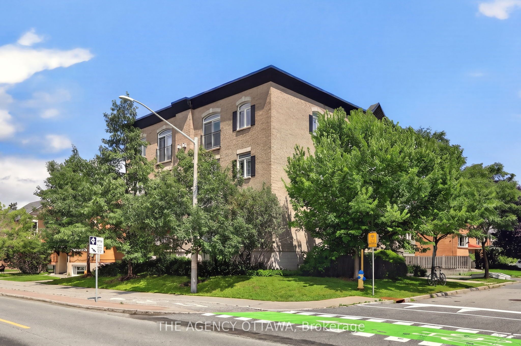 711 Churchill Avenue N 203, Westboro - Hampton Park, ON K1Z 7J9 photo 4