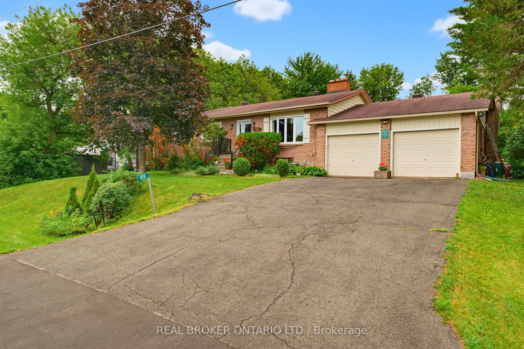 109 Highview Drive, Constance Bay - Dunrobin - Kilmaurs - Woodlawn, ON K0A 3M0 photo 3