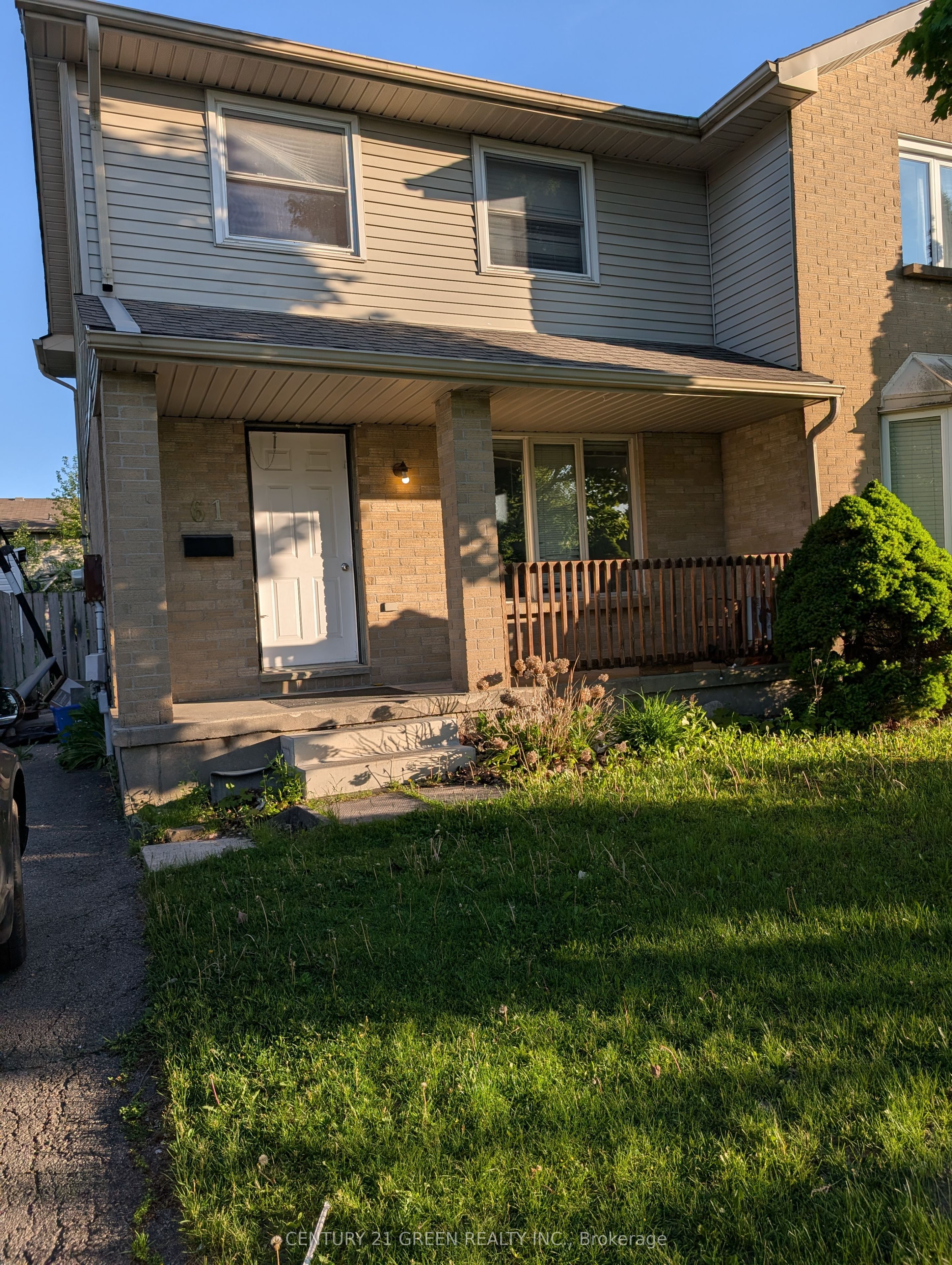 61 ASHLEY Crescent, London South, ON N6E 3P8