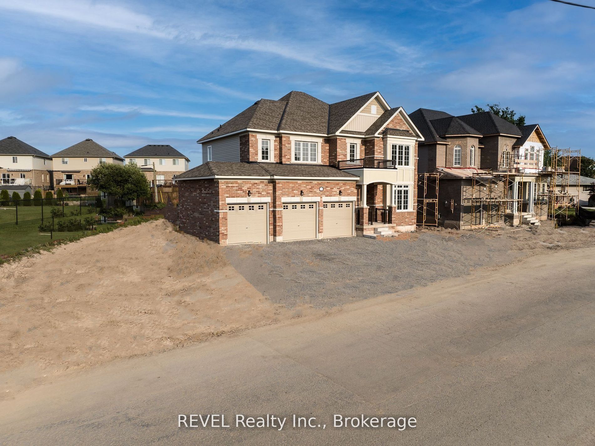 4568 Lyons Parkway, Niagara Falls, ON L2E 6S6 photo 2