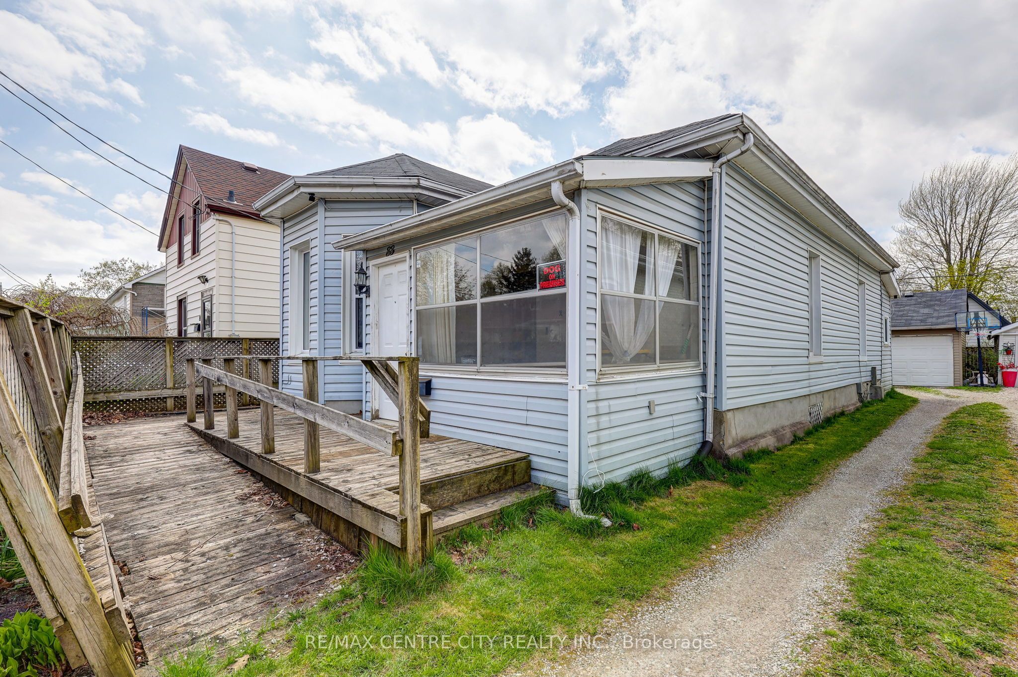 88 Flora Street, St. Thomas, ON N5P 2X6 photo 3