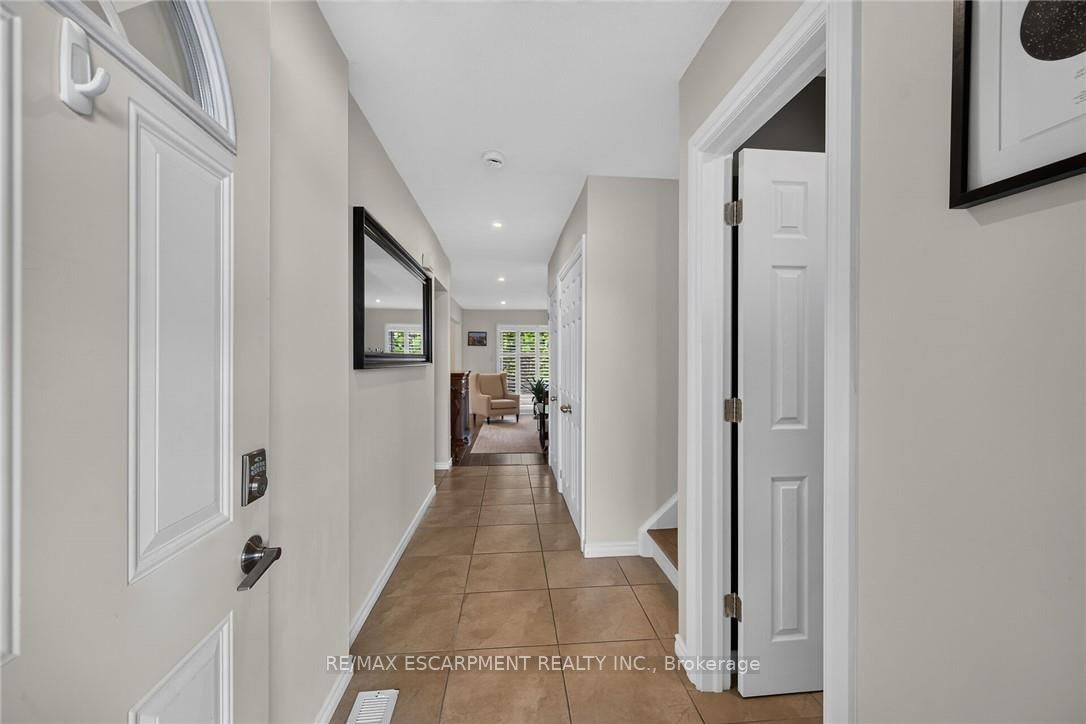 30 Regent Avenue 56, Hamilton, ON L9B 1B3 photo 4