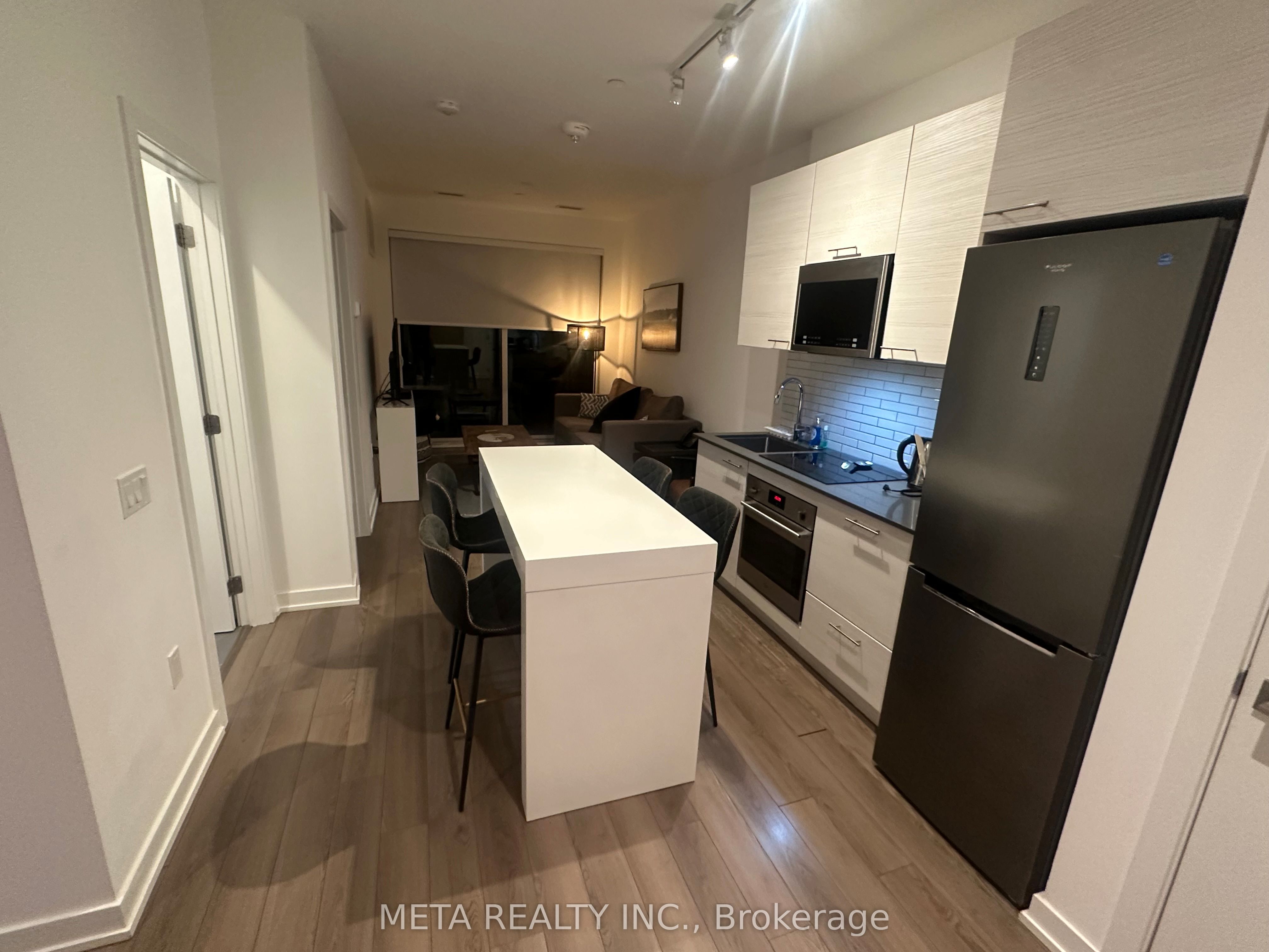120 Carrick Trail 107, Gravenhurst, ON P1P 0A1 photo 3