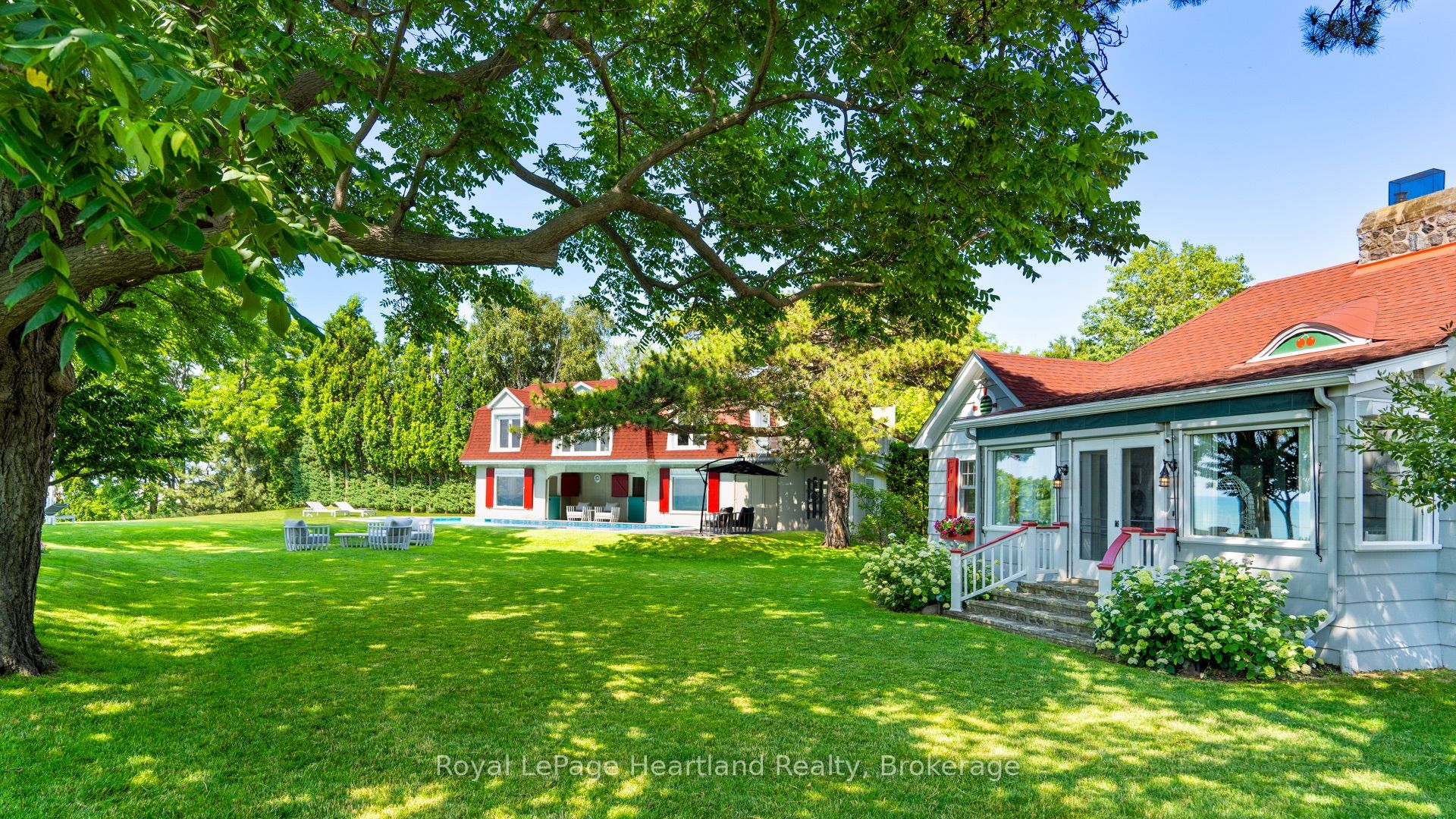 284 W Elgin Avenue W, Goderich, ON N7A 2G1 photo 3