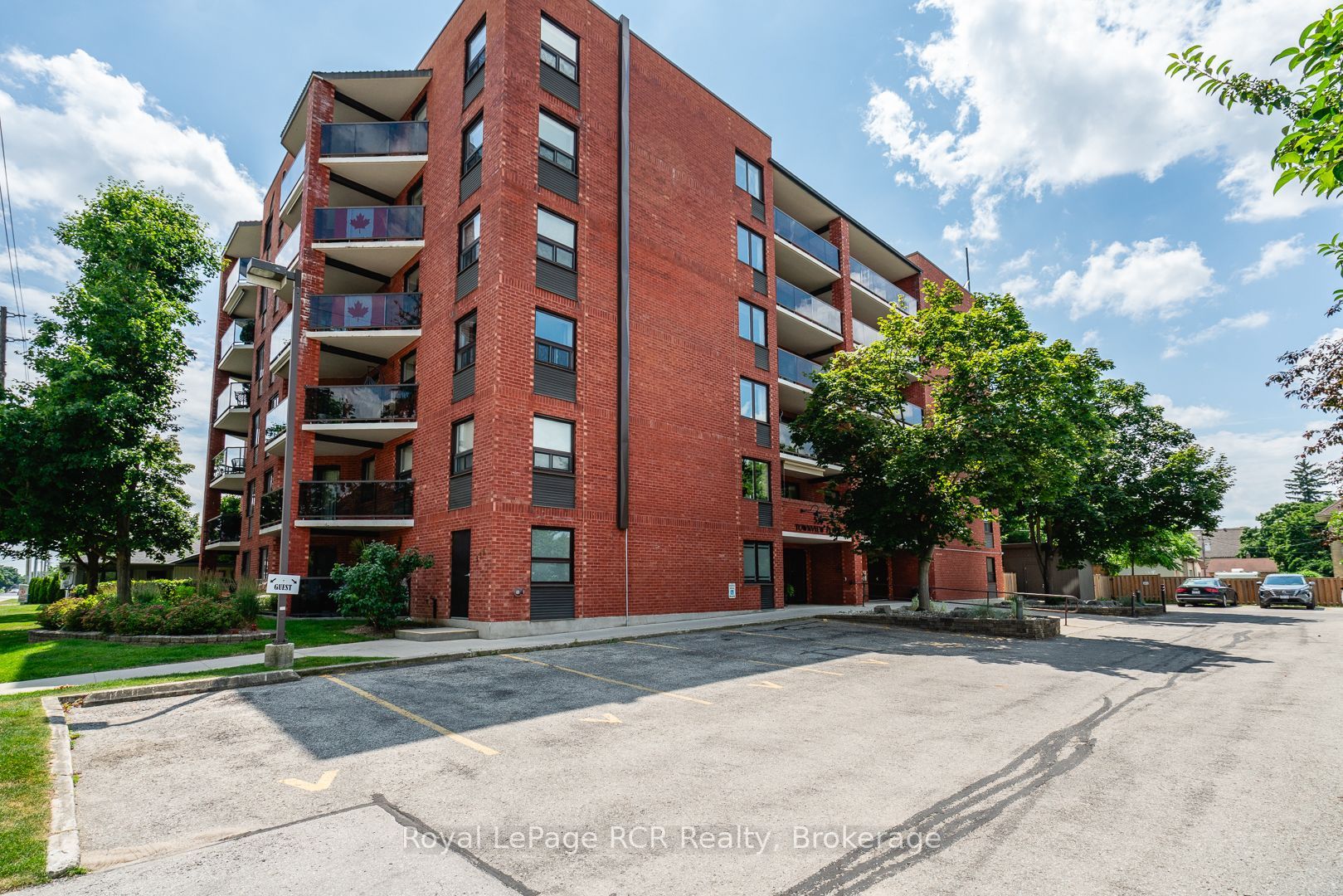 536 11th Avenue 606, Hanover, ON N4N 2S4