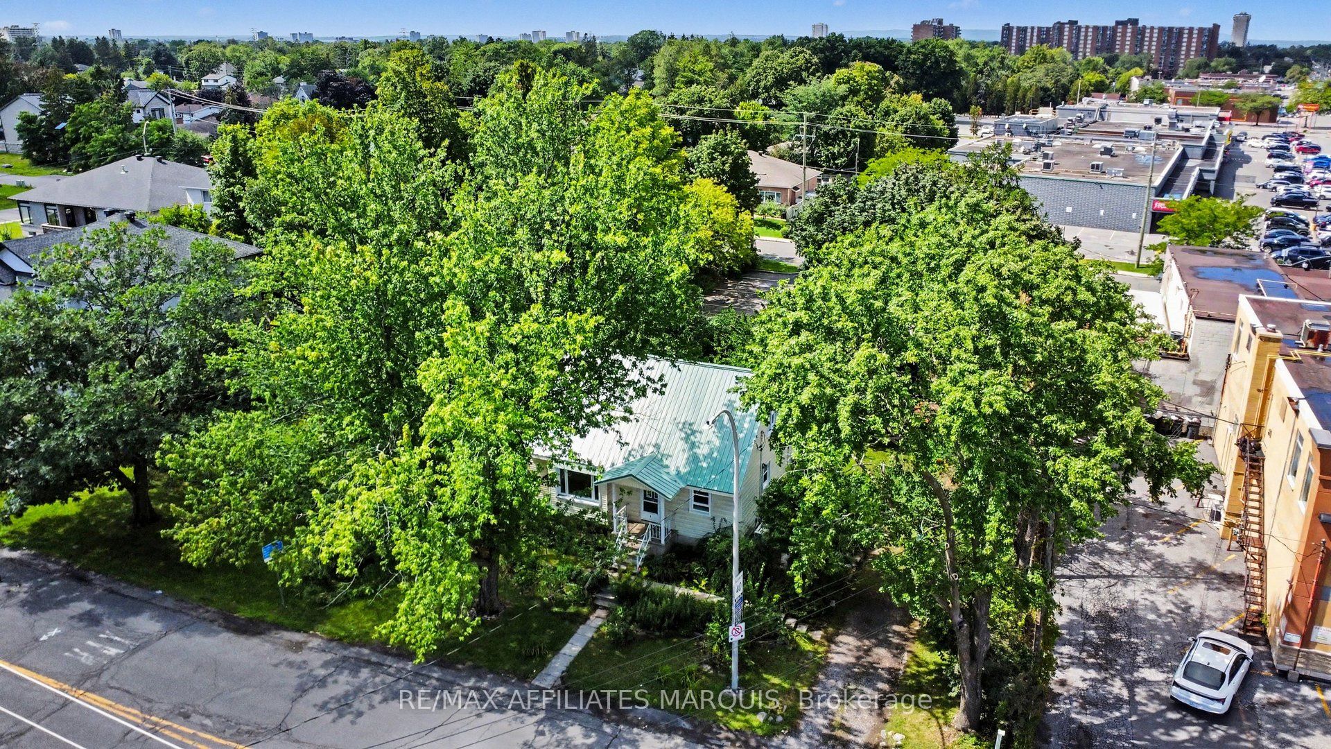 1 Withrow Avenue, Meadowlands - Crestview and Area, ON K2G 2H5 photo 2