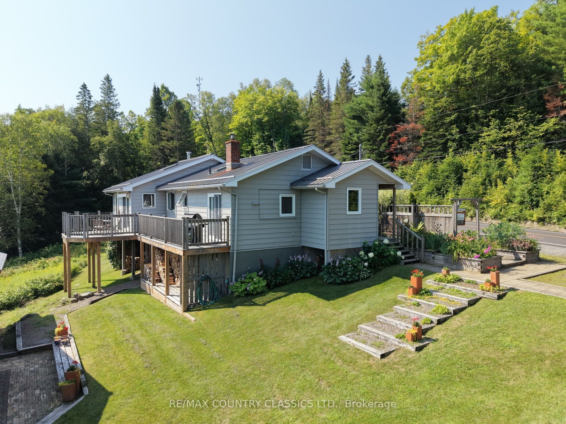 888 Wilno South Road S, Madawaska Valley, ON K0J 2N0