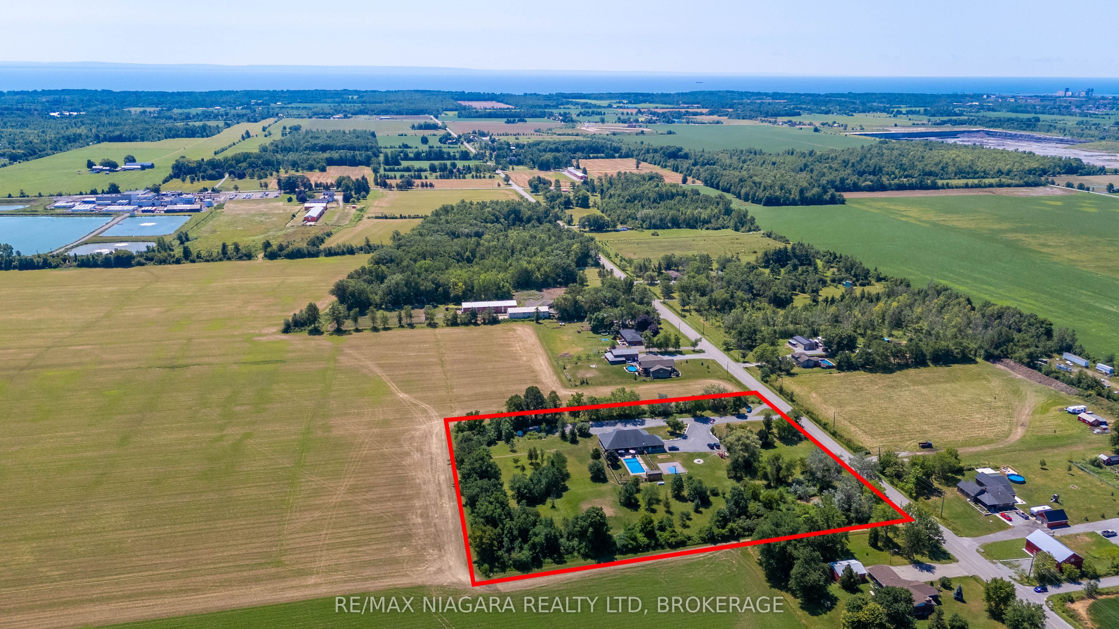 2439 Miller Road, Port Colborne, ON L3K 5V5 photo 3