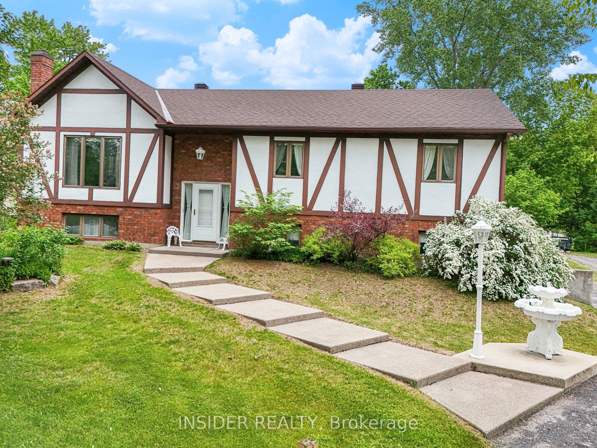 1887 Canaan Road, Clarence-Rockland, ON K4K 1K9 photo 3