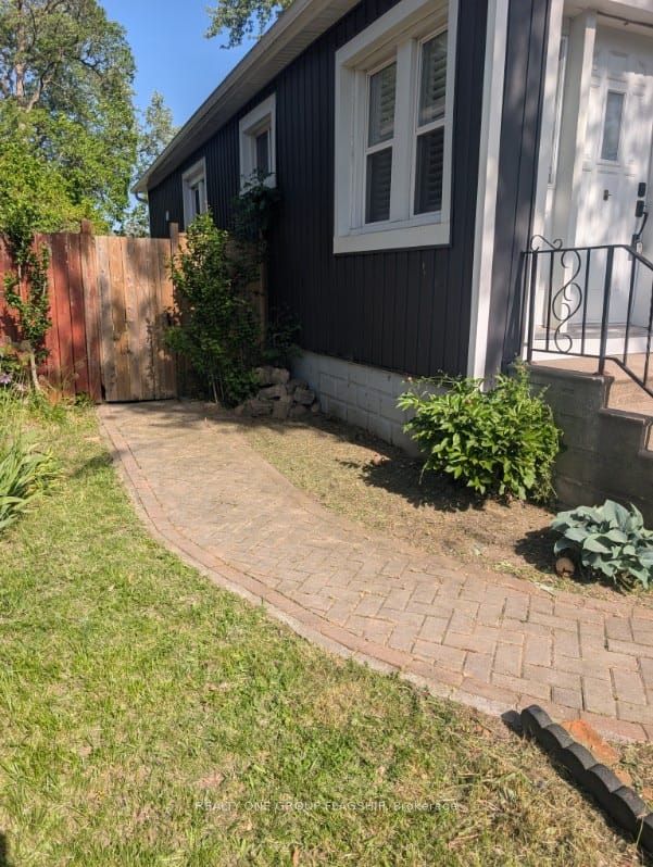 4774 THIRD Avenue, Niagara Falls, ON L2E 4L6 photo 5