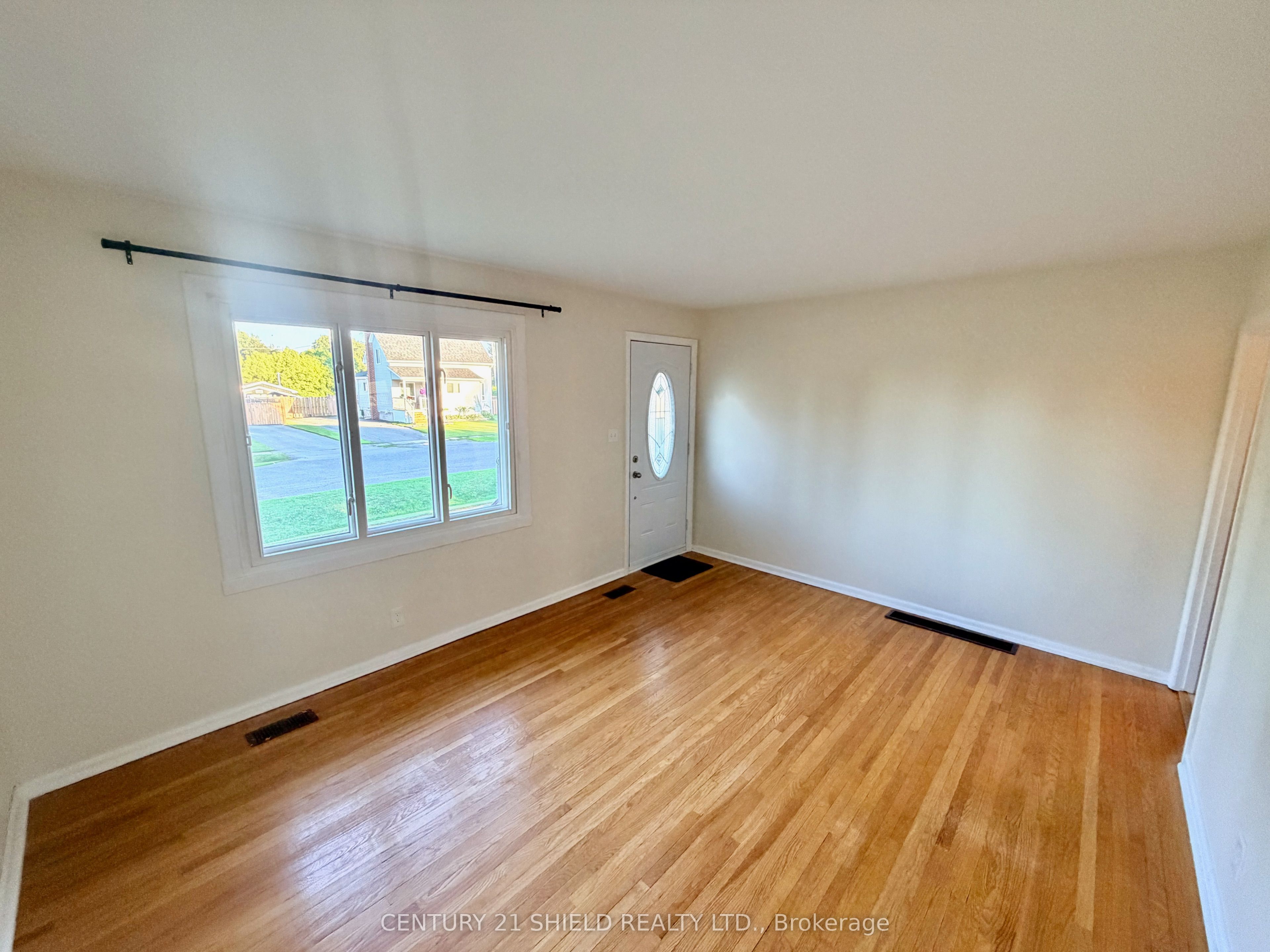 15 Adam Dixon Avenue N, South Stormont, ON K0C 1P0 photo 2