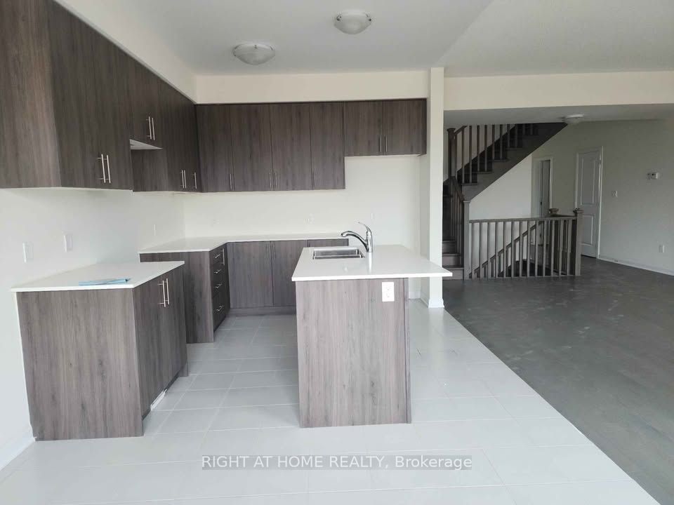 13 Oakmont Drive, Loyalist, ON K0H 1G0 photo 5
