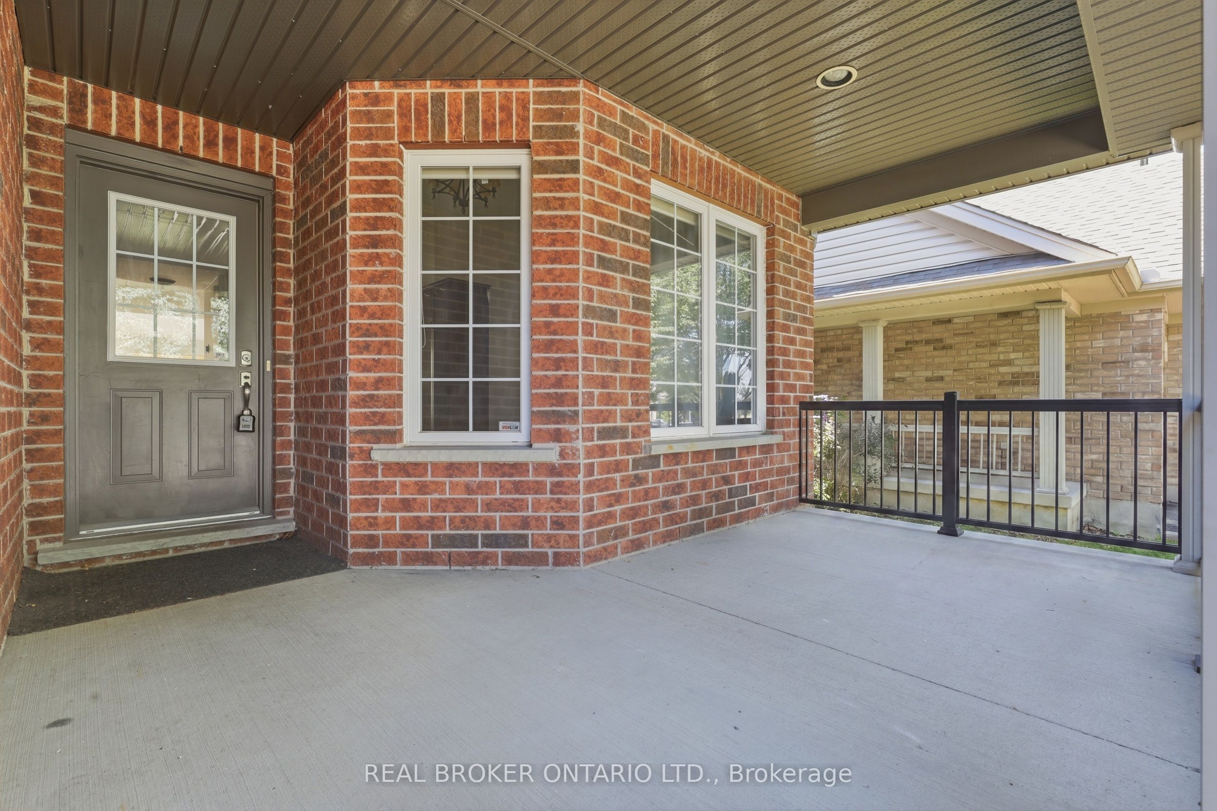 91 Lynch Circle E, Guelph, ON N1L 1R6 photo 3