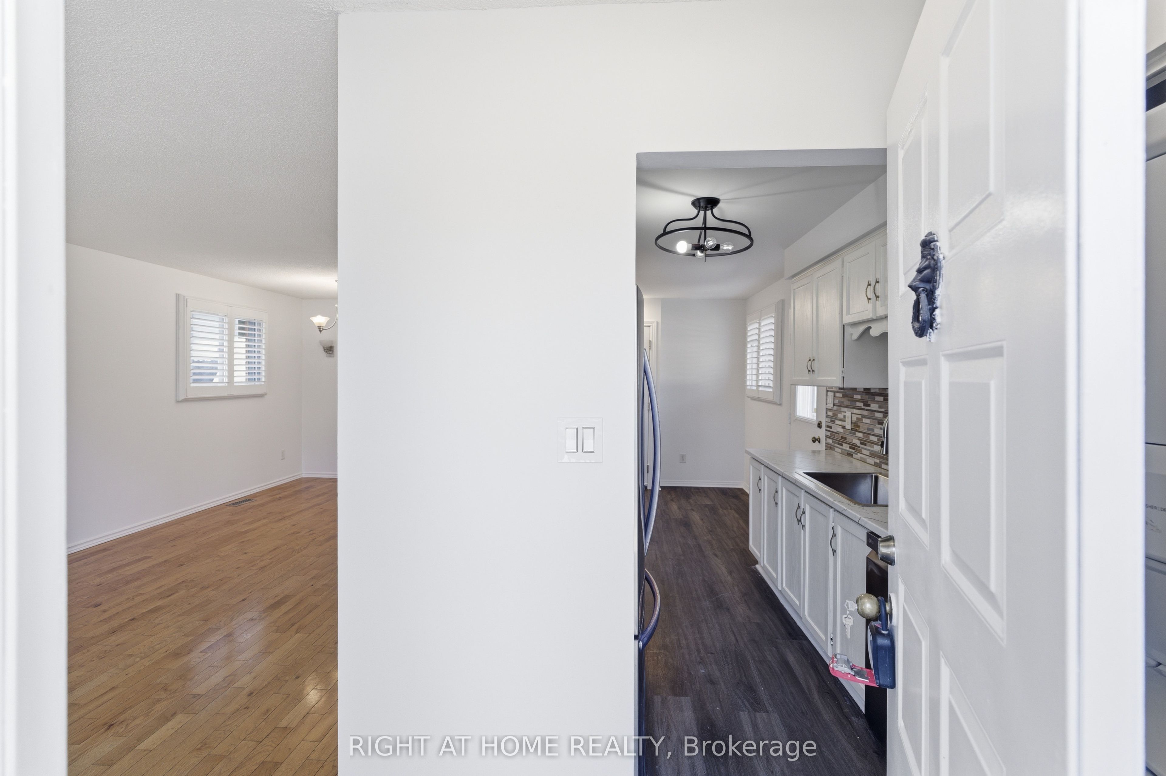 341 Rexford Drive, Hamilton, ON L8W 1W2 photo 4