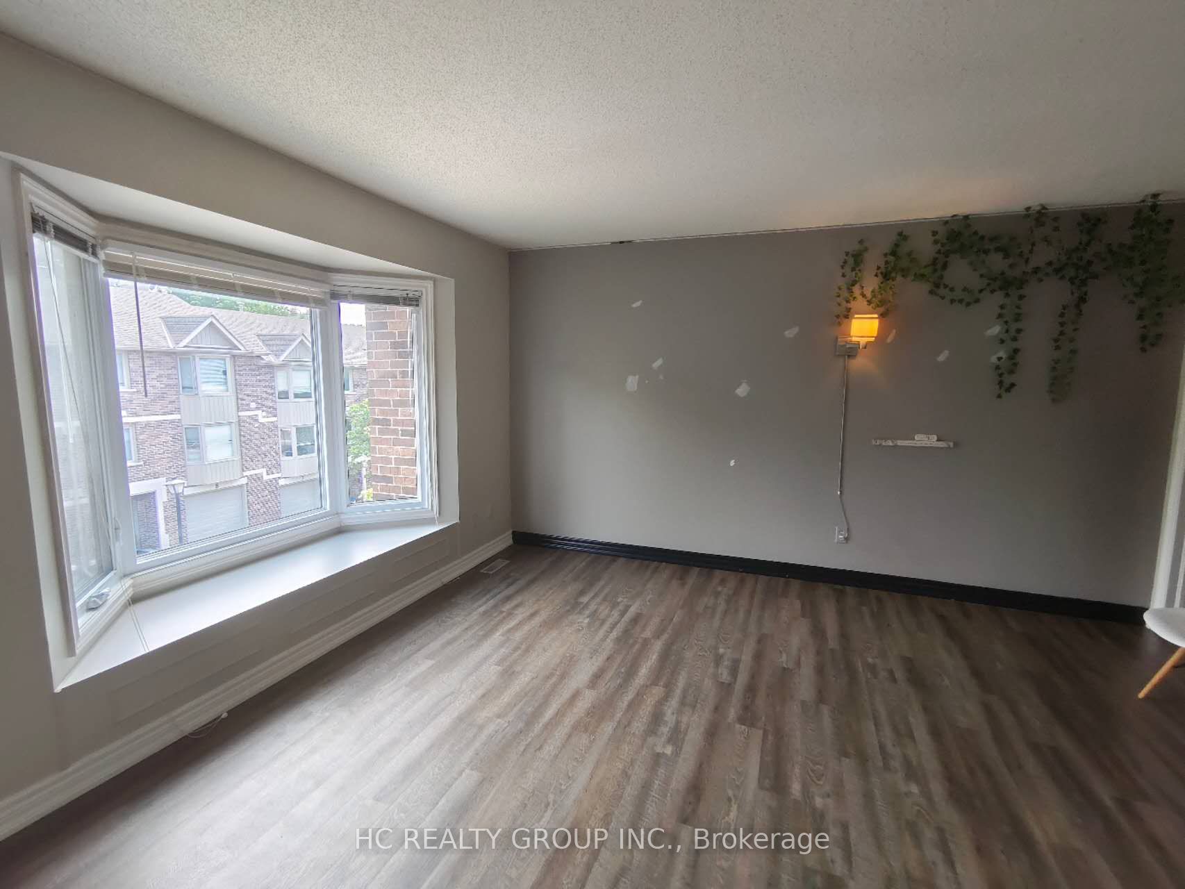 1548 Richmond Street 1, London North, ON N6G 4W7 photo 4