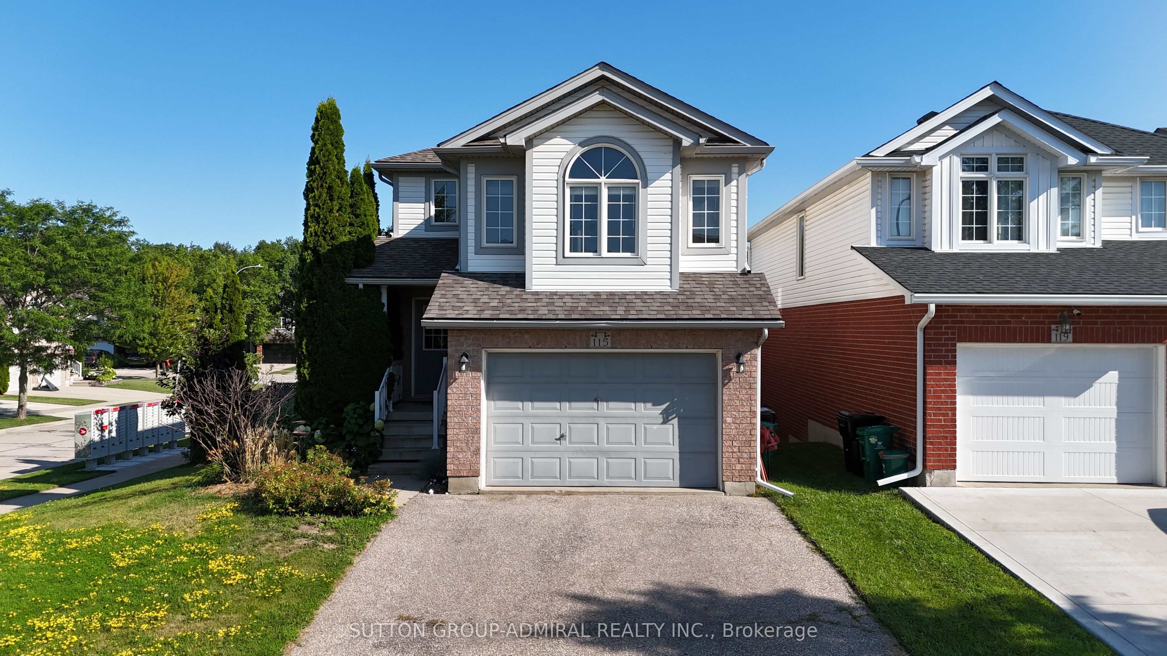 115 PEACH BLOSSOM Crescent, Kitchener, ON N2E 3Z7