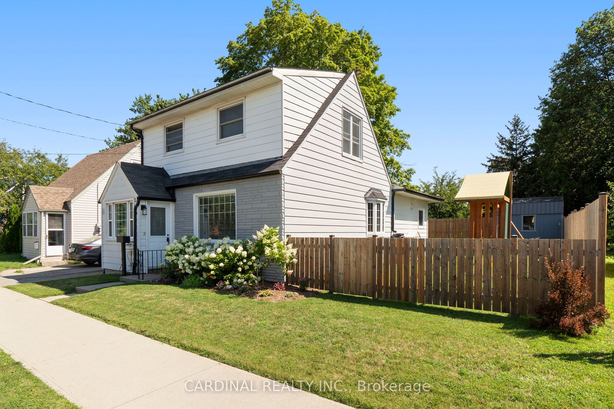 25 Trefusis Street, Port Hope, ON L1A 3P1