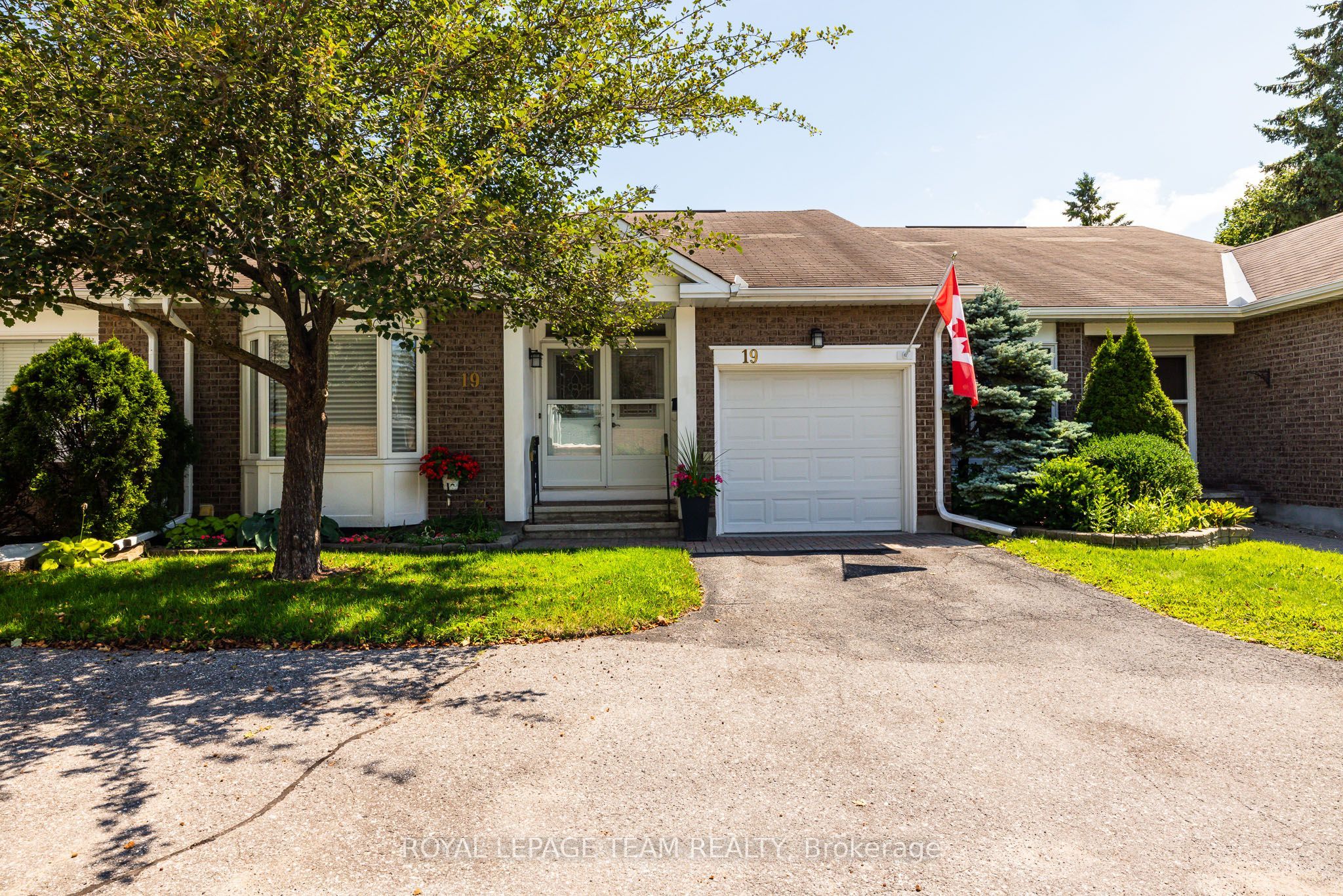 19 Pine Needles Court, Stittsville - Munster - Richmond, ON K2S 1G5