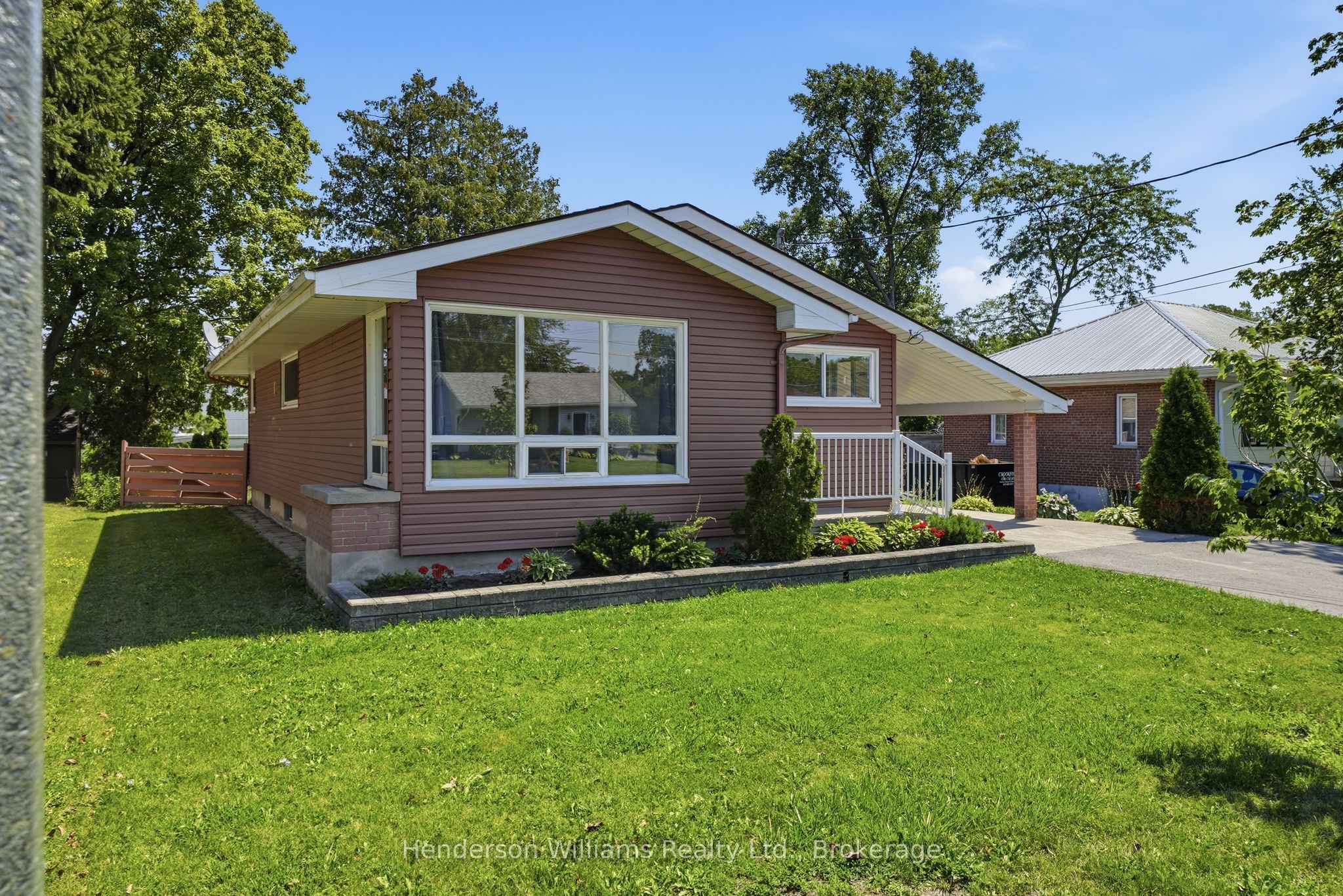 127 Herchimer Avenue, Belleville, ON K8N 4G4