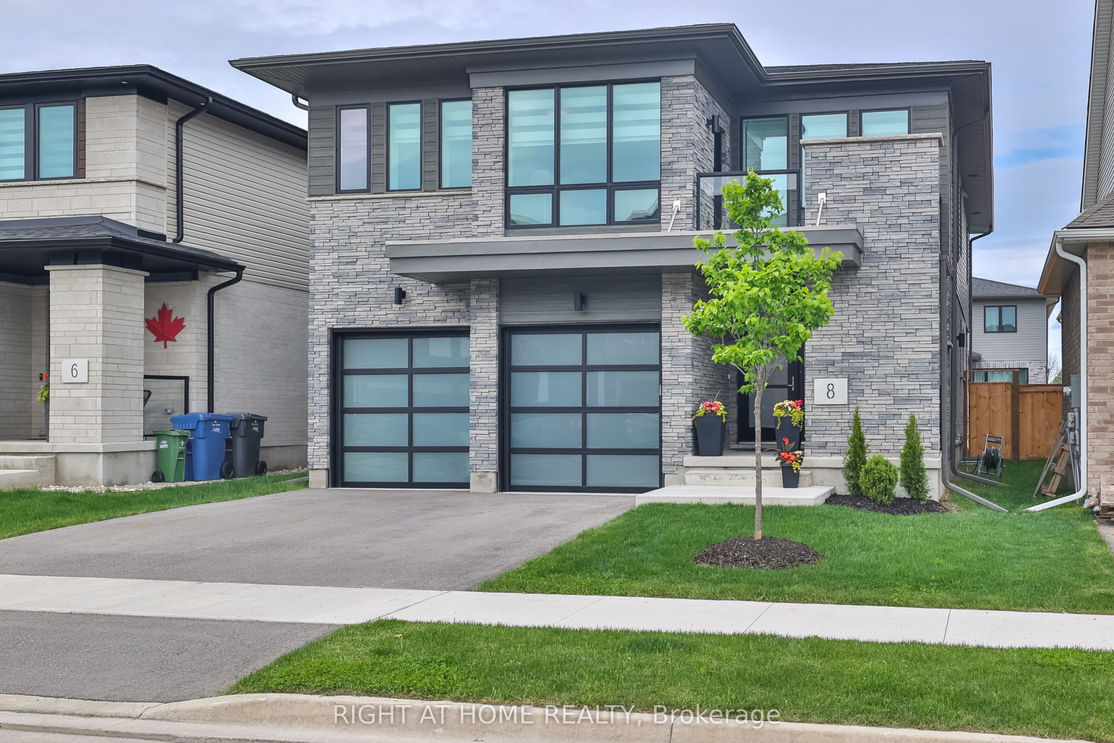 8 Ryder Avenue, Guelph, ON N1G 0H3