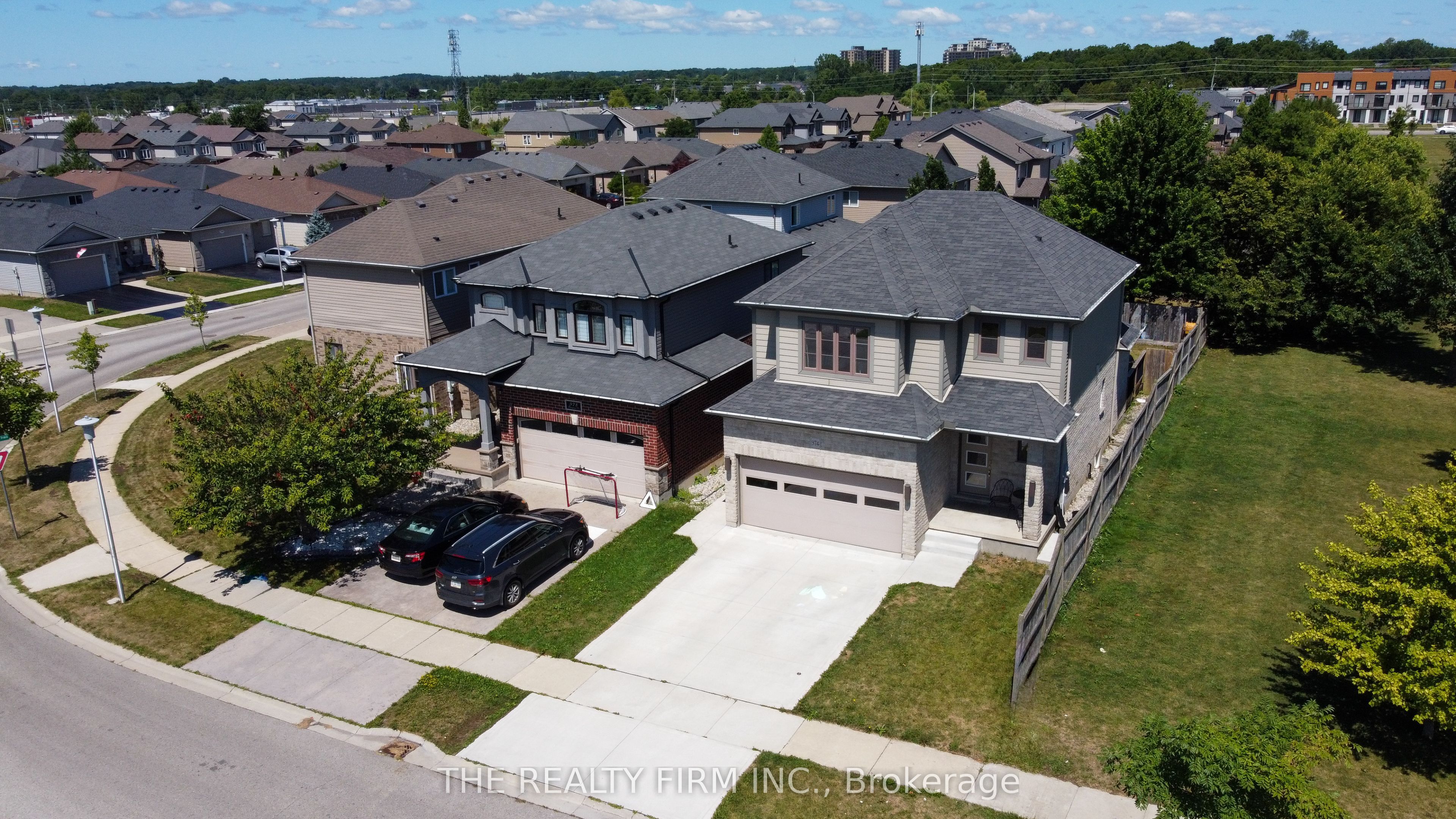 974 Bluegrass Drive, London North, ON N6H 0C9 photo 3