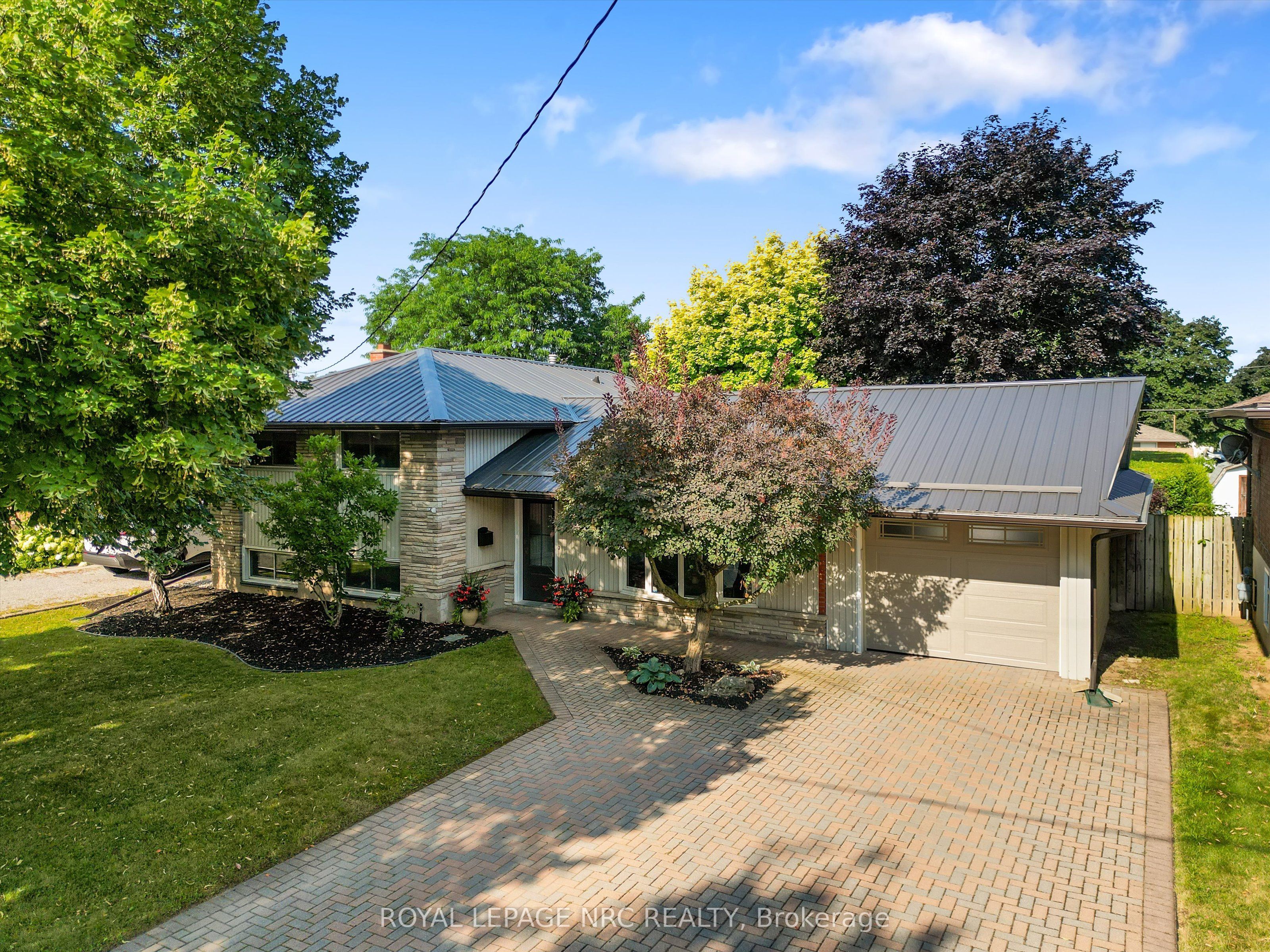 43 Howard Avenue, St. Catharines, ON L2N 3W8