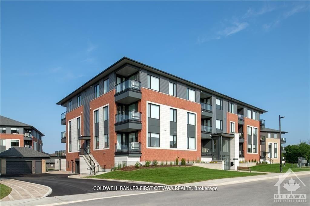 530 PIMIWIDON Street 208, Manor Park - Cardinal Glen and Area, ON K1K 5B4