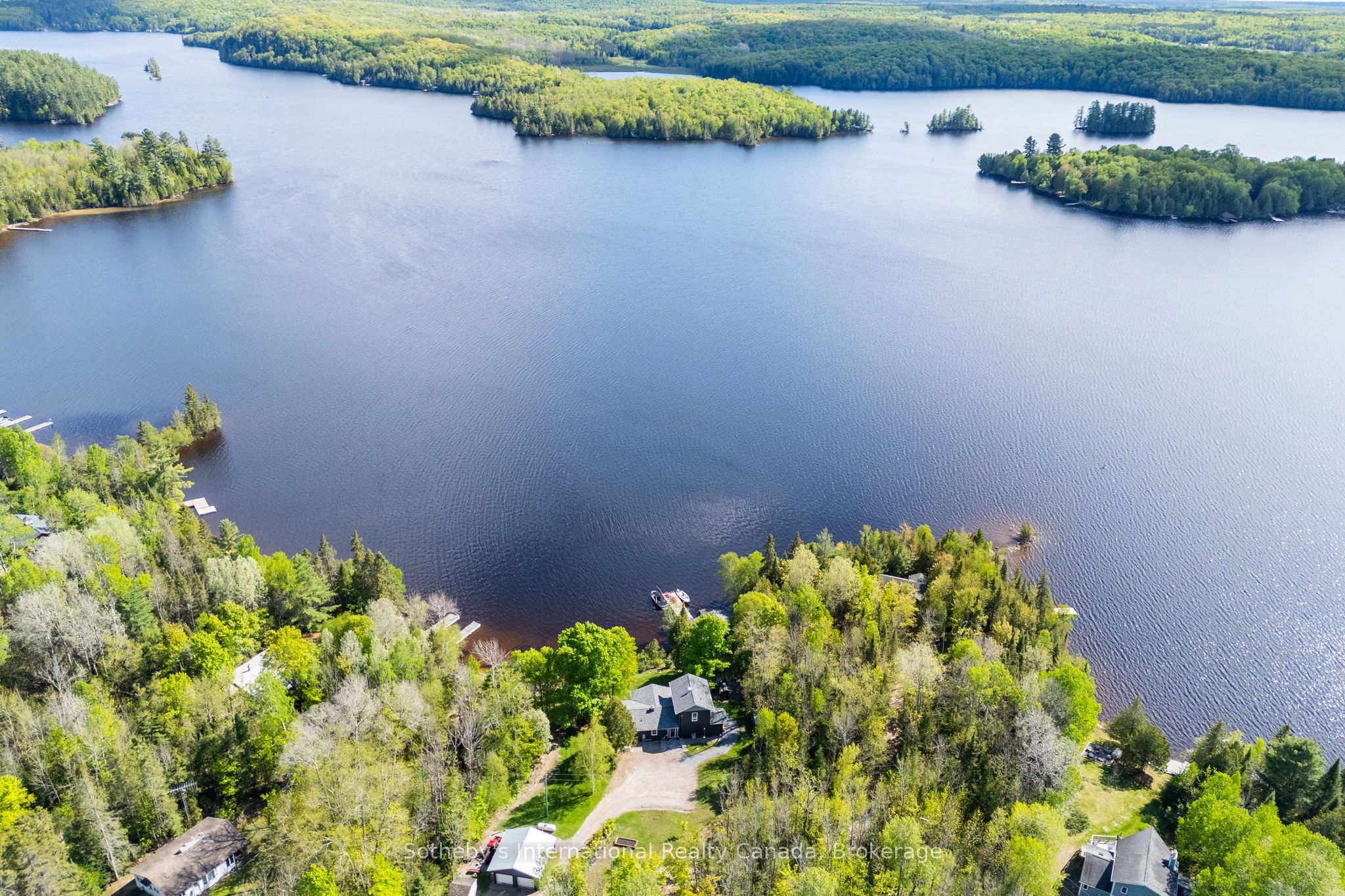 126 CHAPMAN Drive S, Magnetawan, ON P0A 1P0 photo 3
