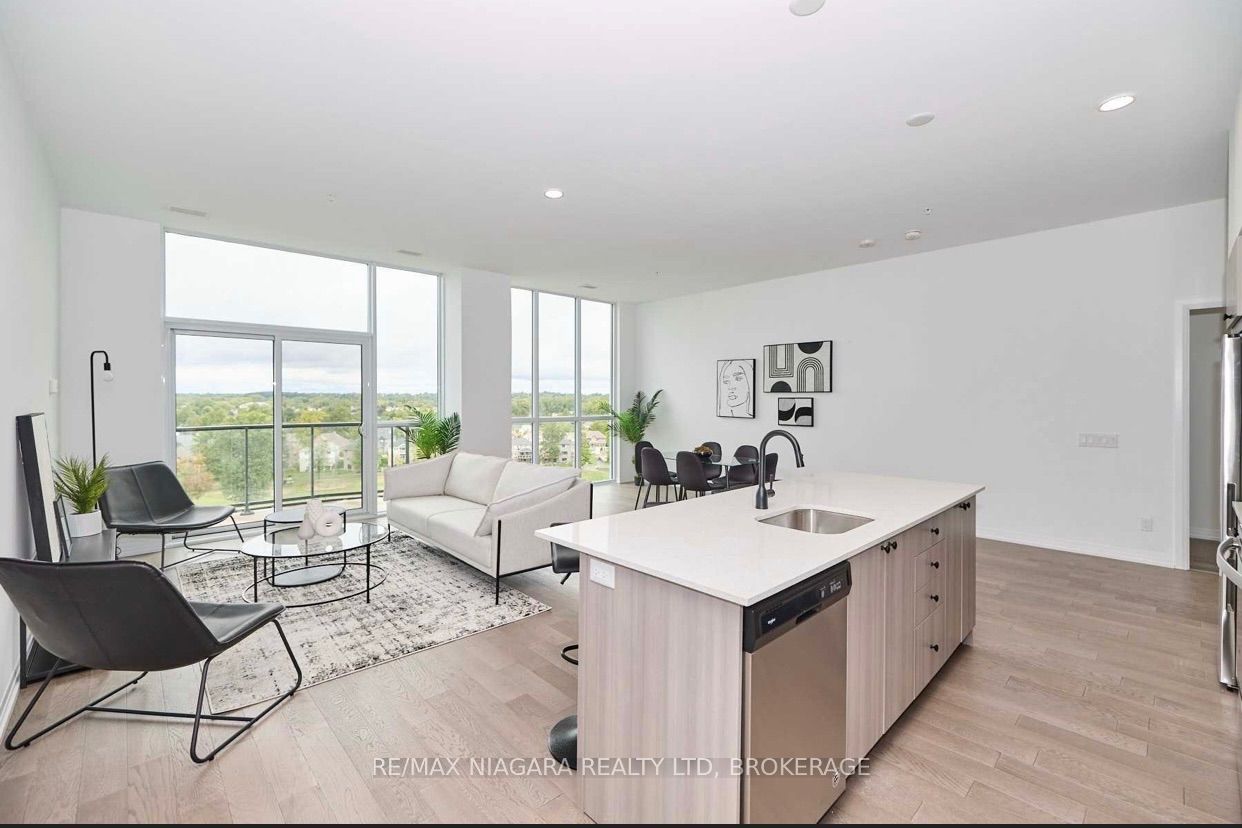 7711 Green Vista Gate SUB_PENTHOUSE #914, Niagara Falls, ON L2H 1R1