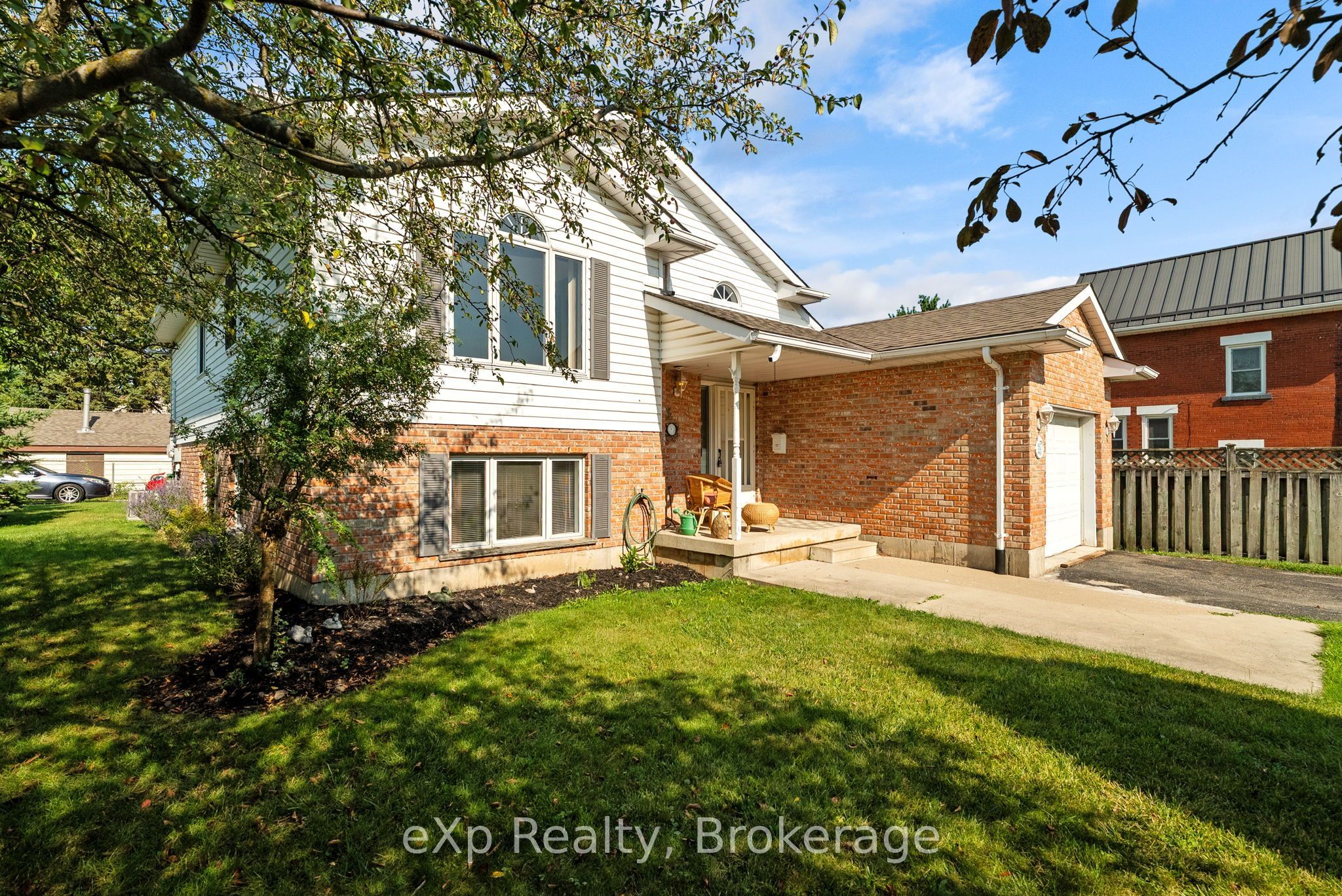 150 Trinity Street, Stratford, ON N5A 4P6 photo 2