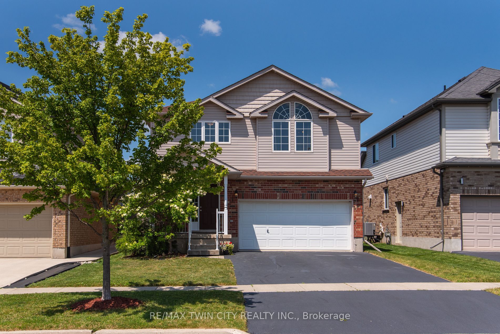 24 Joseph Lichti Lane, Wilmot, ON N3A 4S3 photo 2