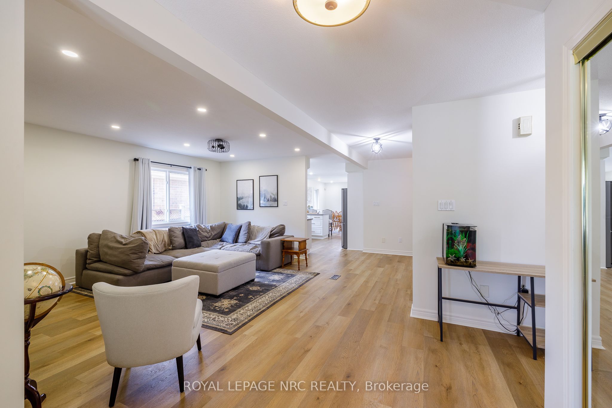 7621 Cameron Court, Niagara Falls, ON L2H 3G9 photo 5