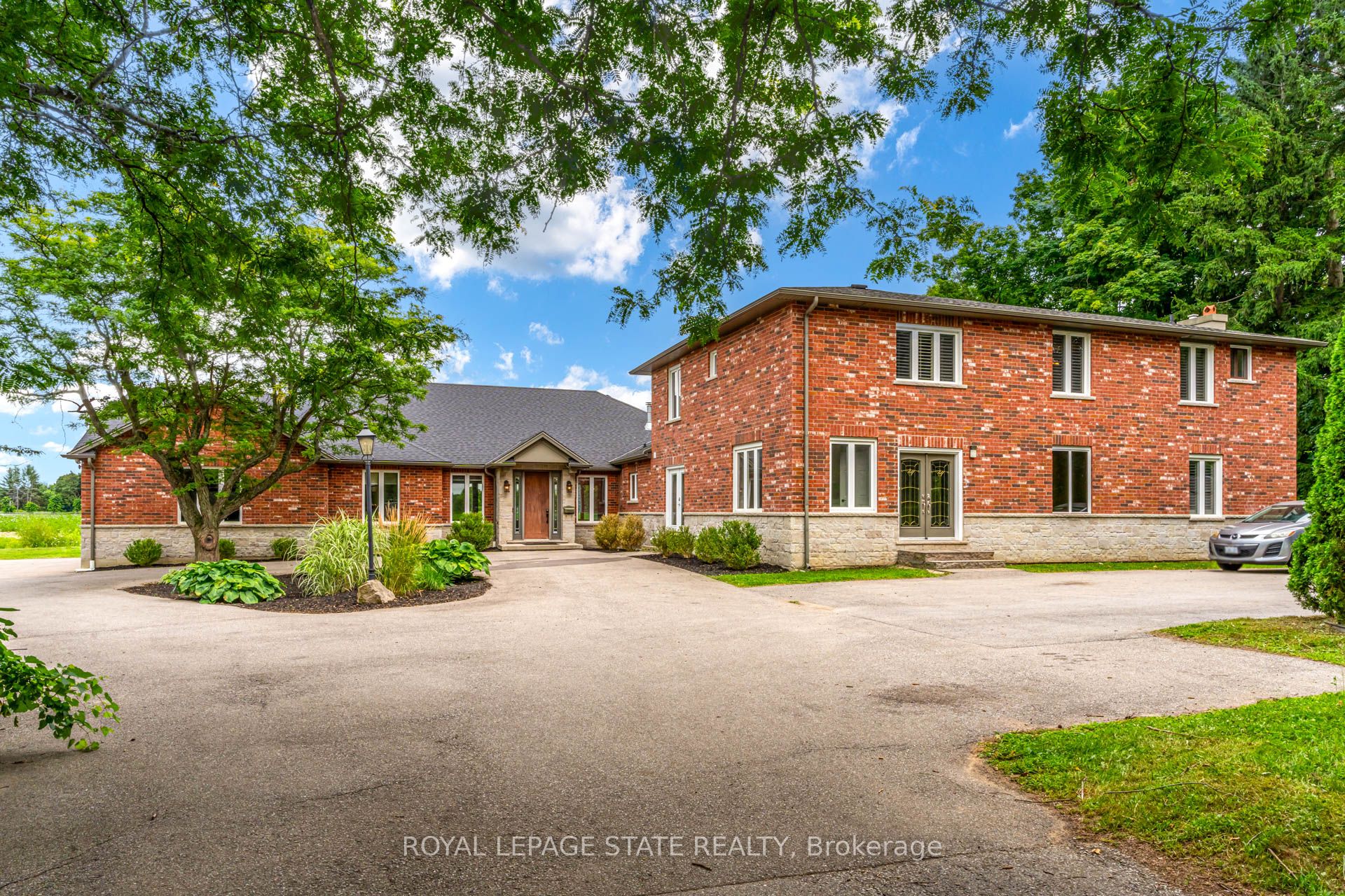 931 Southcote Road, Hamilton, ON L9G 3L1 photo 4