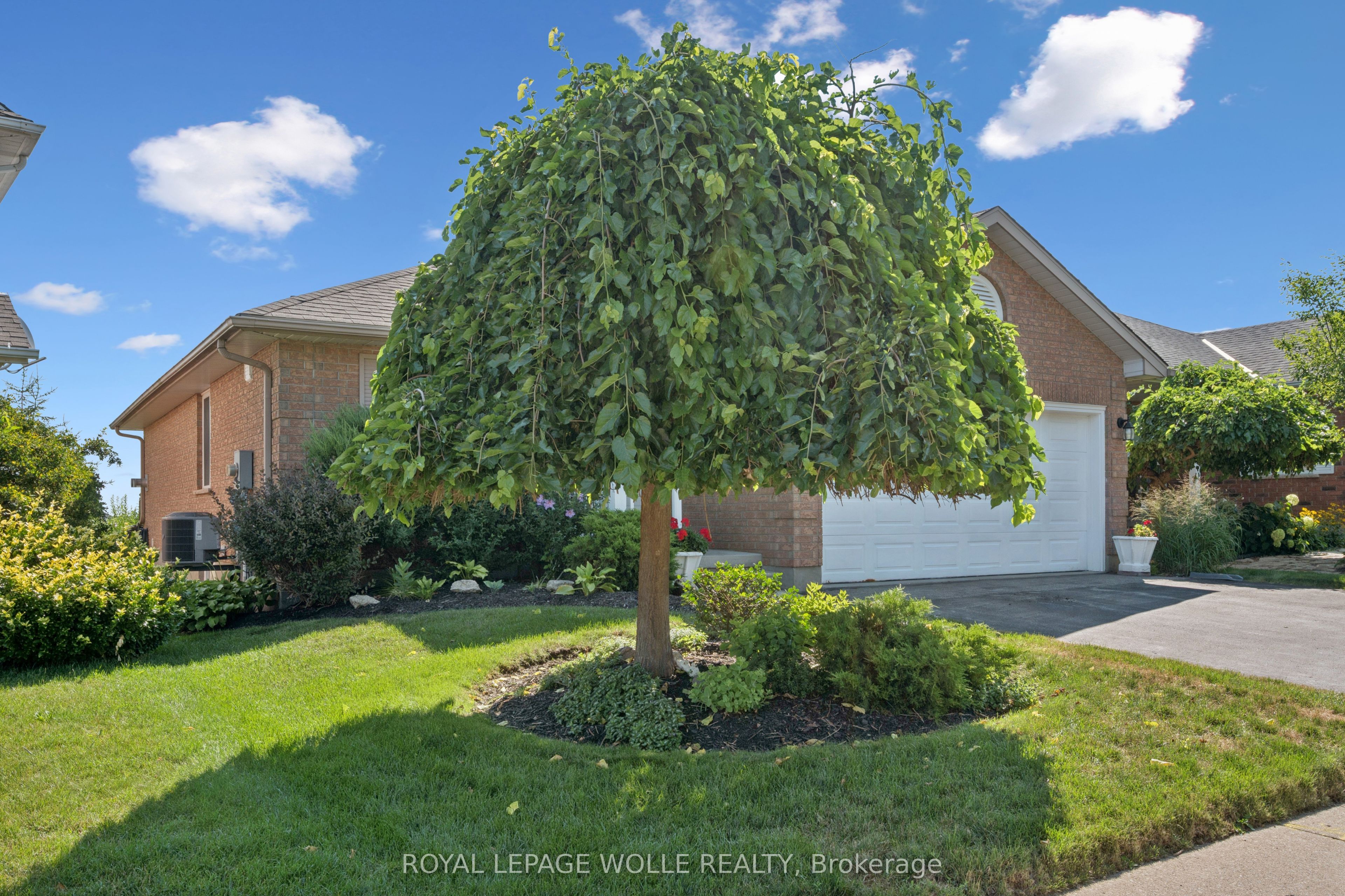 187 WESTCHESTER Drive, Waterloo, ON N2B 3M8 photo 3