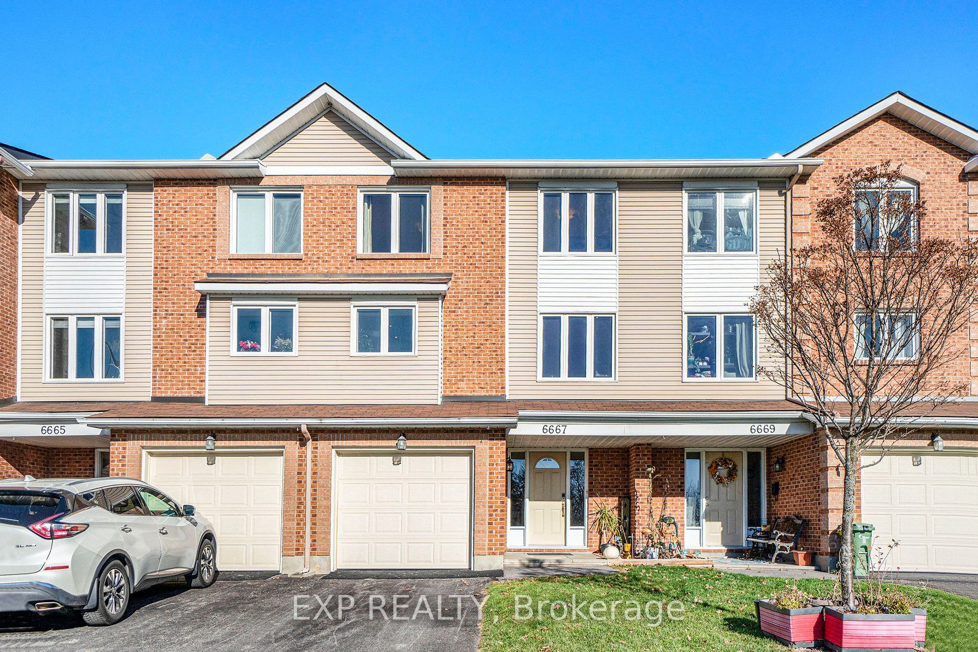 6667 Bilberry Drive 6667, Orleans - Convent Glen and Area, ON K1C 4N5