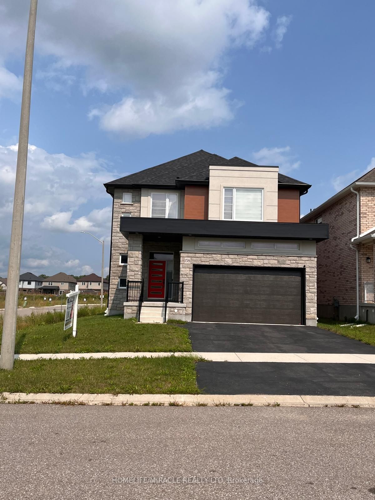 158 Savannah Ridge Drive, Brant, ON N3L 0L5 photo 2