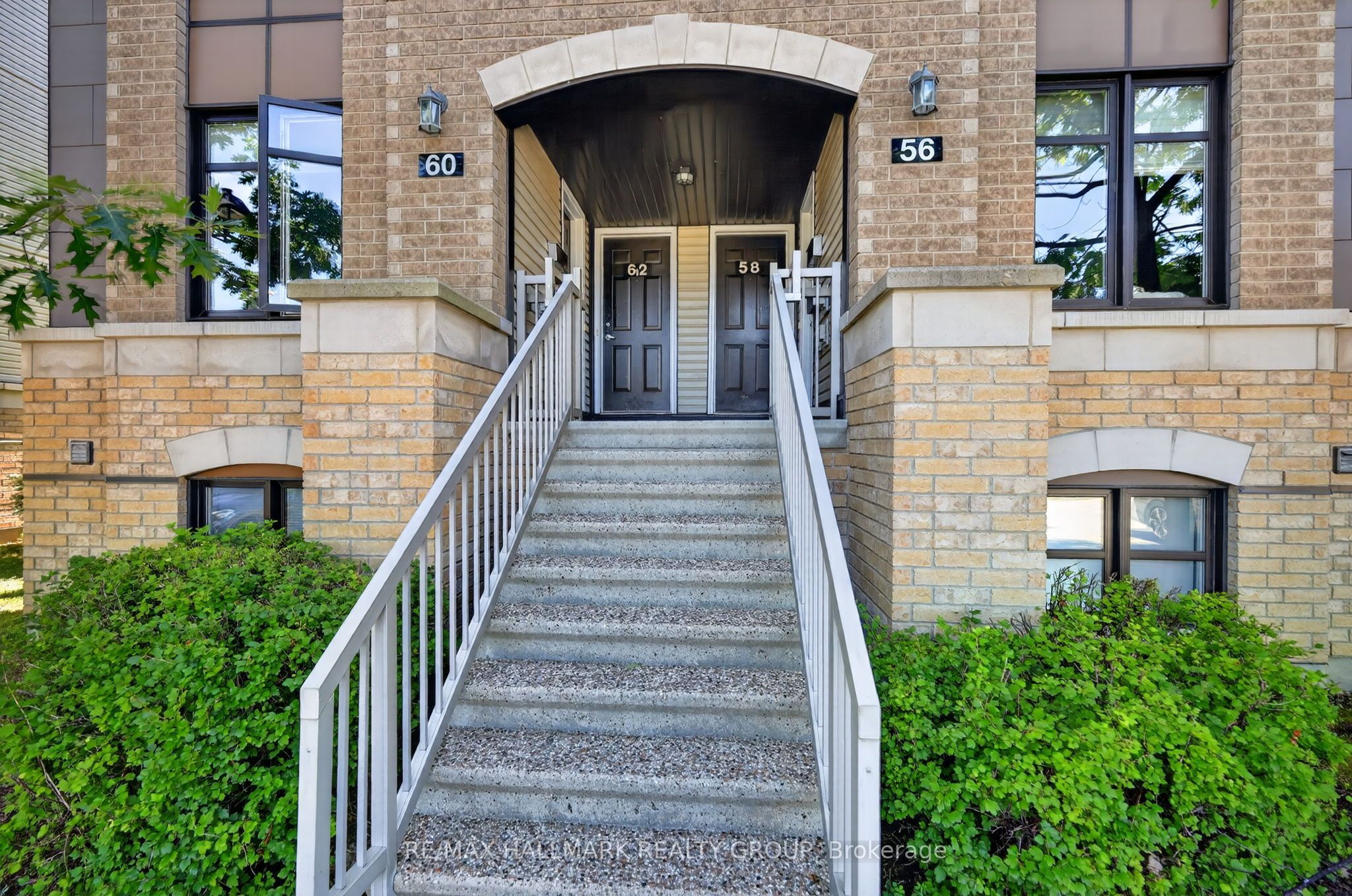 62 Argent Private, Kanata, ON K2K 0H2 photo 2