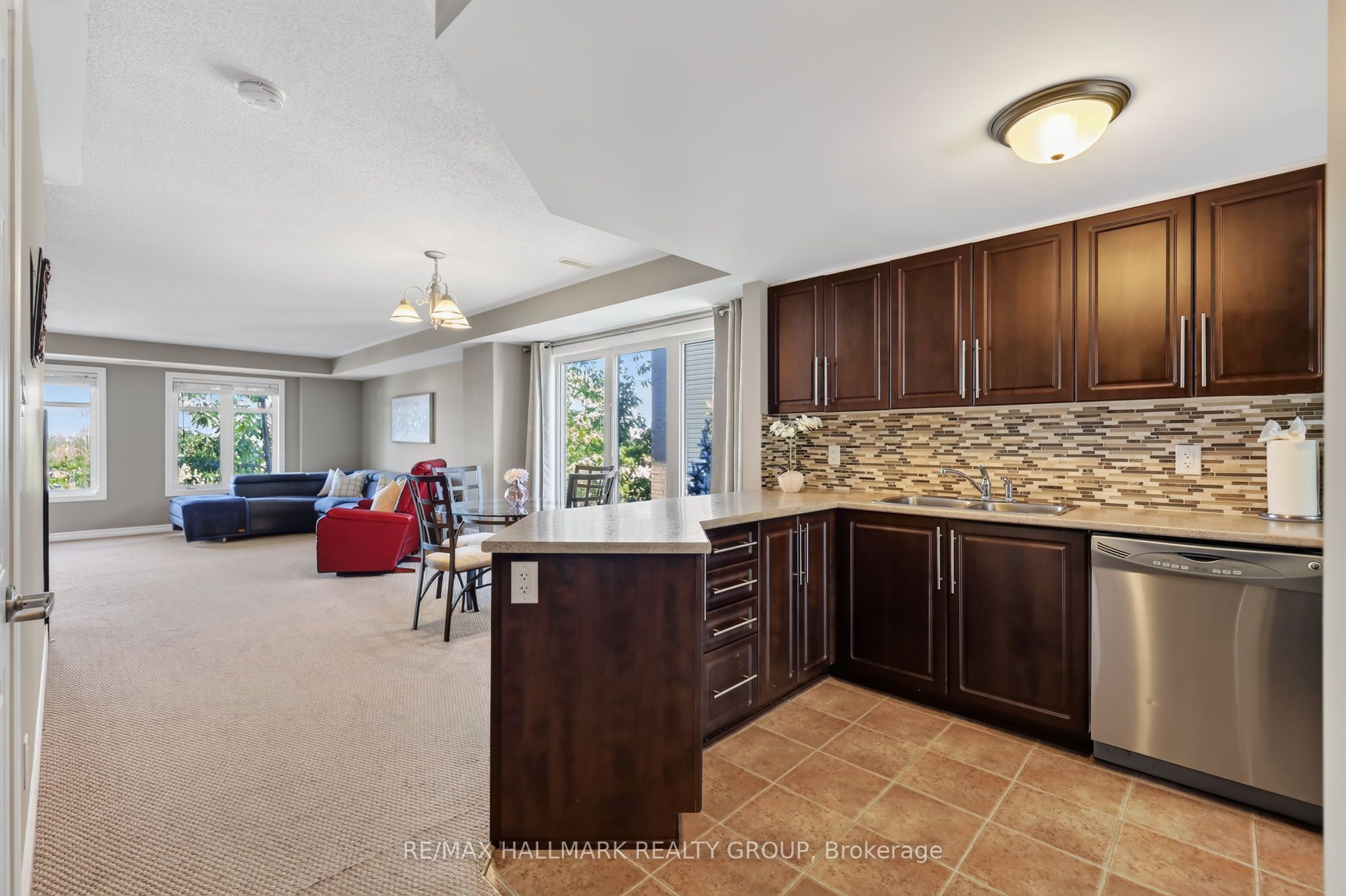62 Argent Private, Kanata, ON K2K 0H2 photo 3