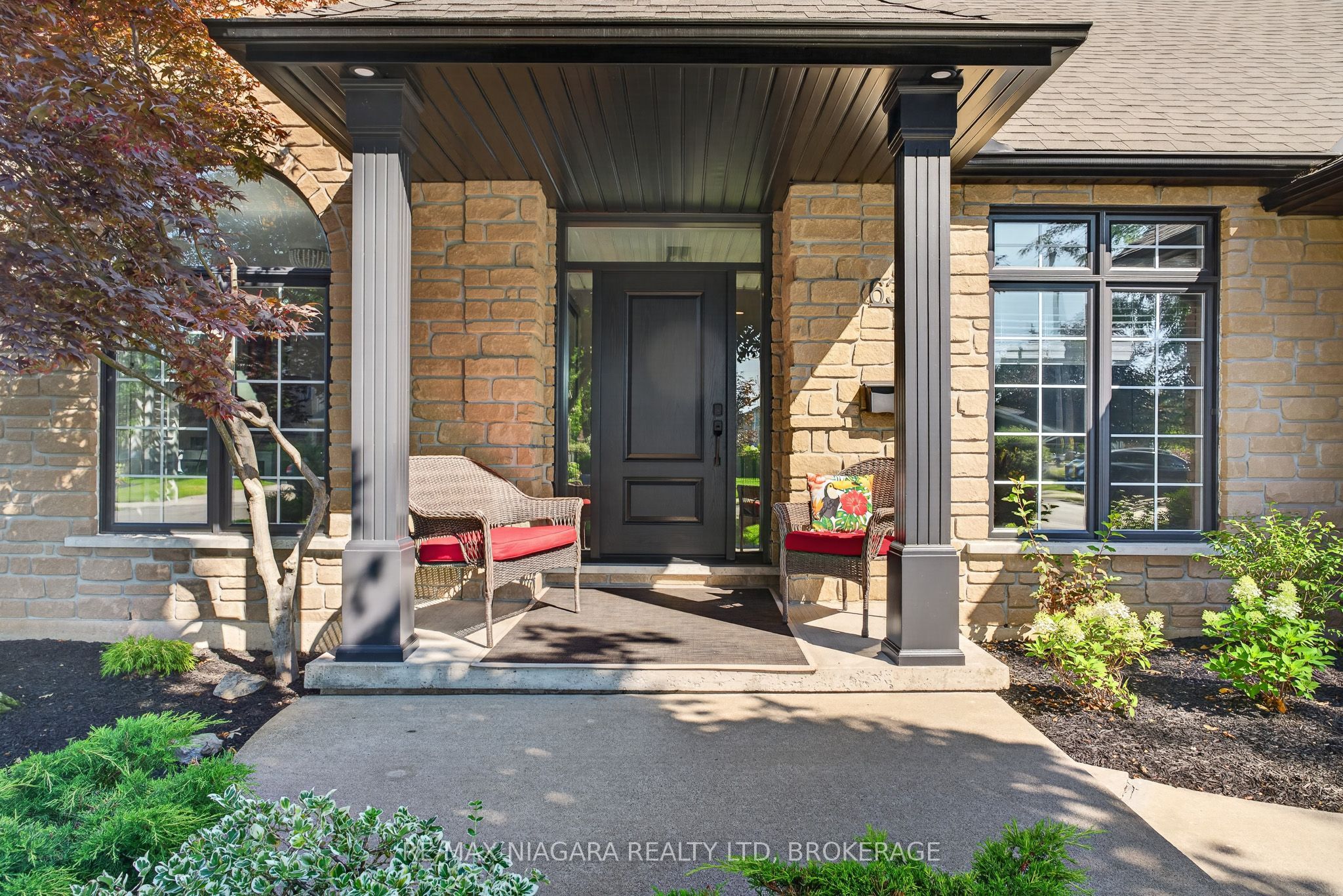633 Clarence Street, Port Colborne, ON L3K 6B8 photo 3