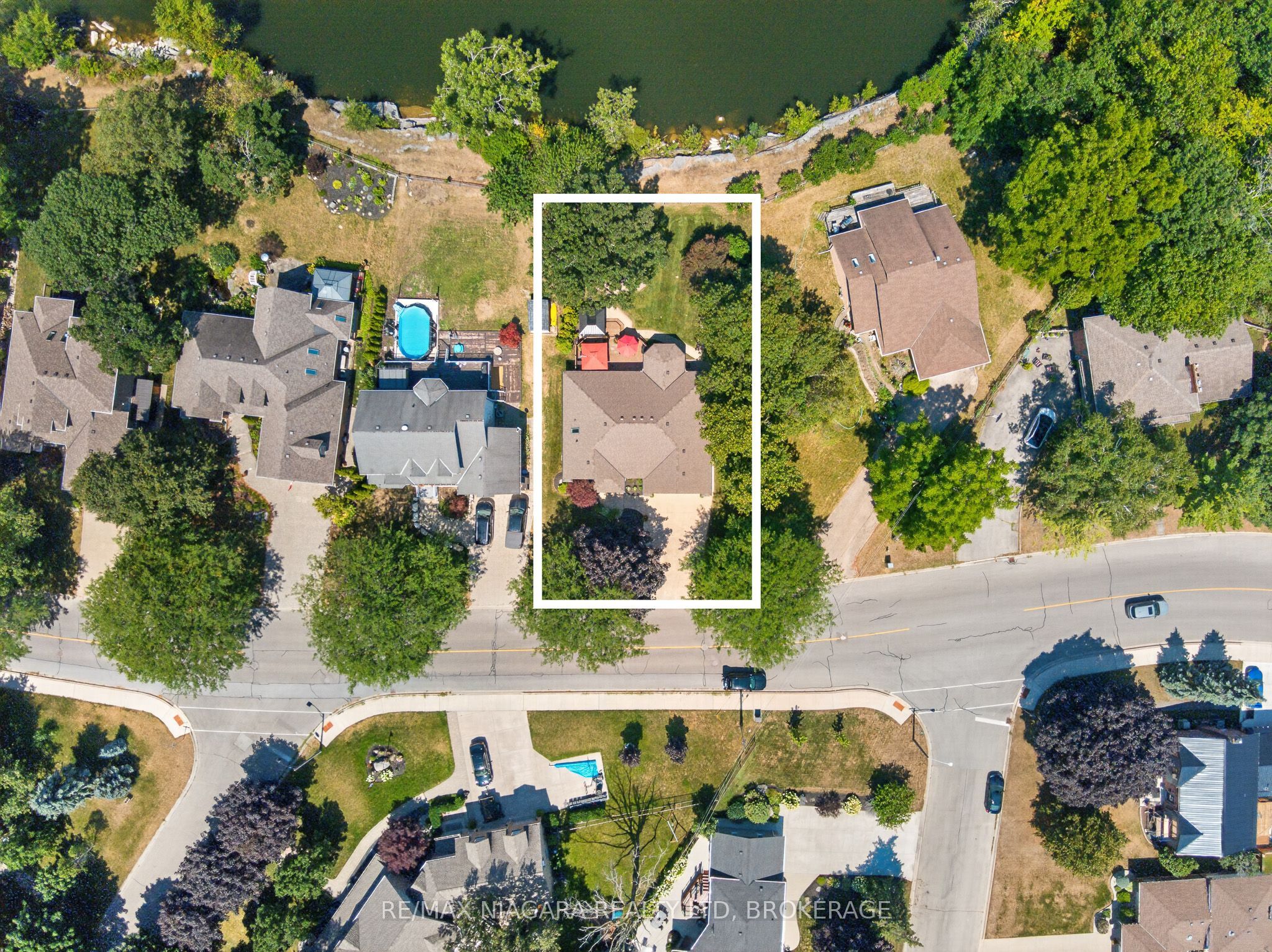 633 Clarence Street, Port Colborne, ON L3K 6B8 photo 5