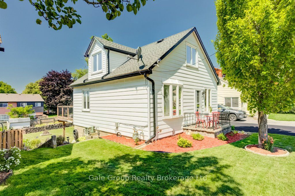 20 Dover Street, Woodstock, ON N4S 3L8 photo 3