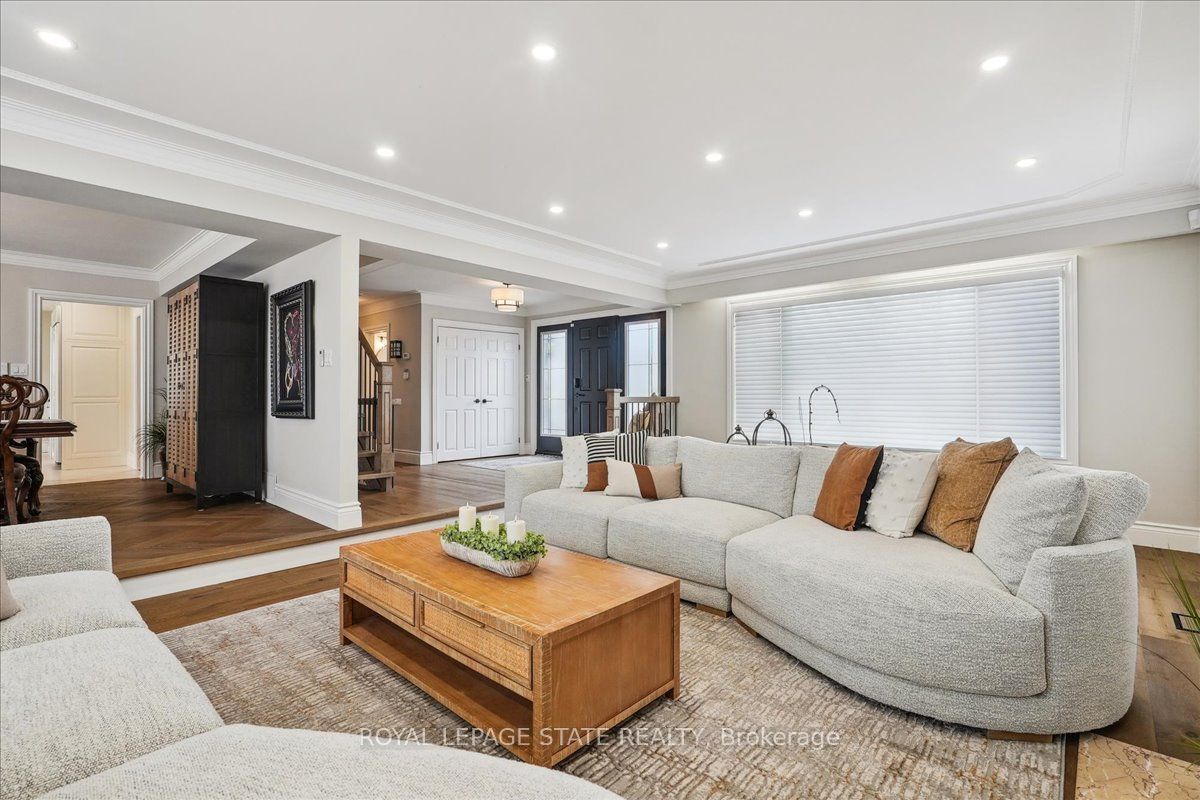 10 Azalea Court, Hamilton, ON L8J 1K4 photo 5