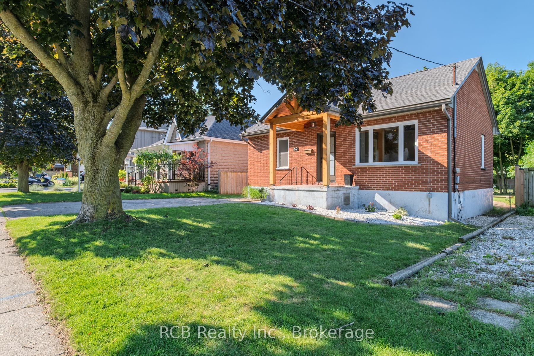 62 St Andrew Street, Brant, ON N3L 2X3