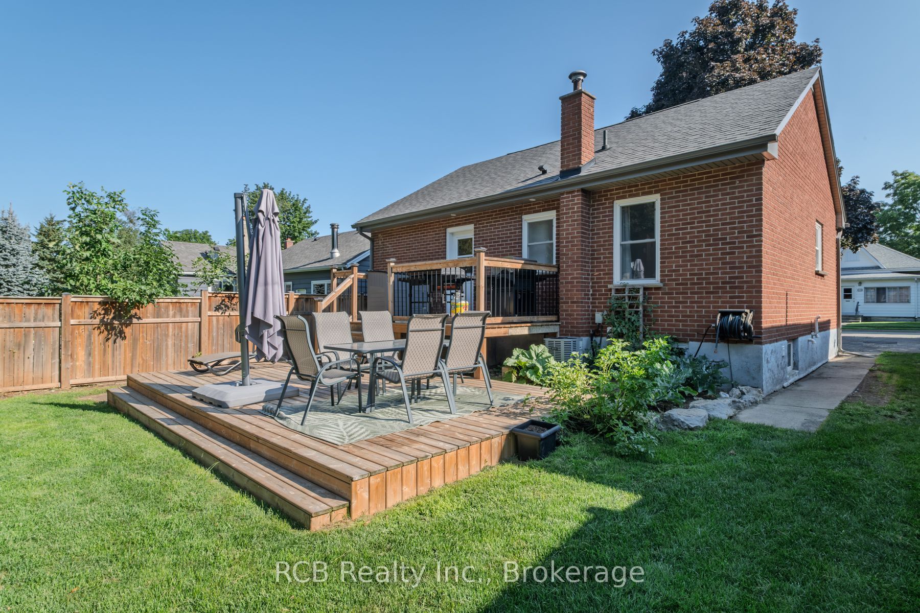 62 St Andrew Street, Brant, ON N3L 2X3 photo 2