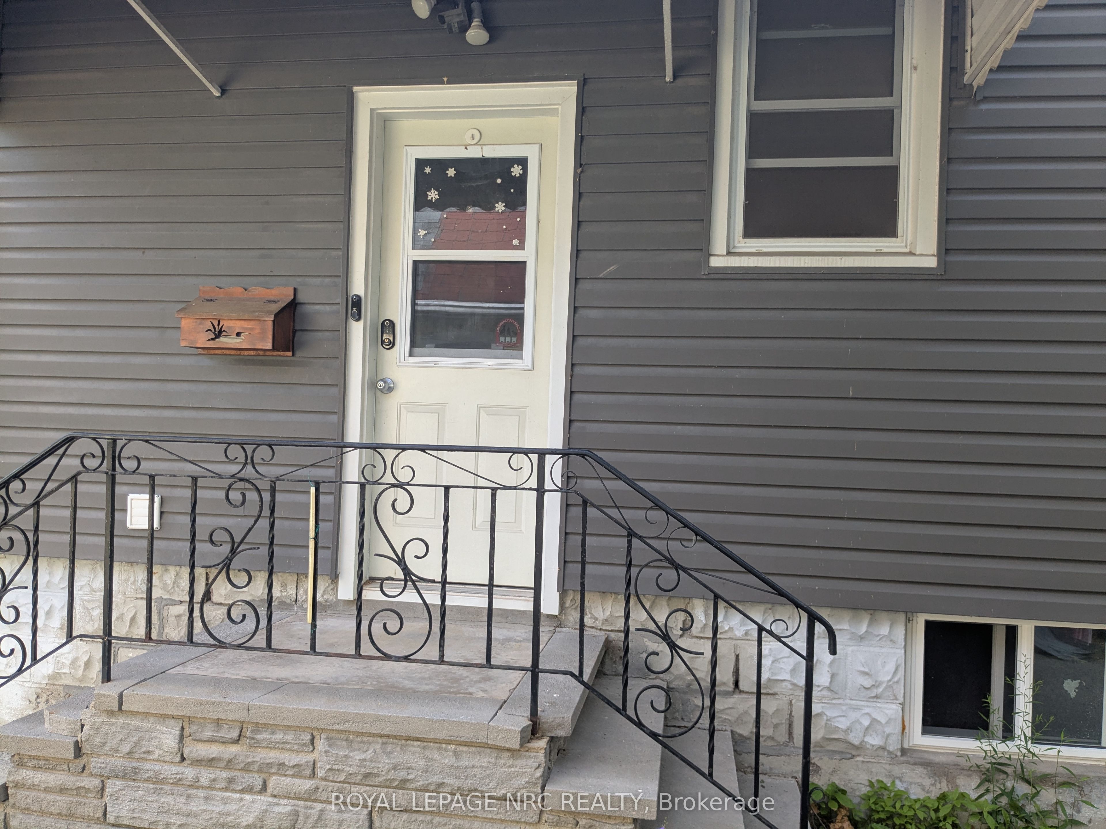 187 Neff Street Lower, Port Colborne, ON L3K 3T7 photo 2