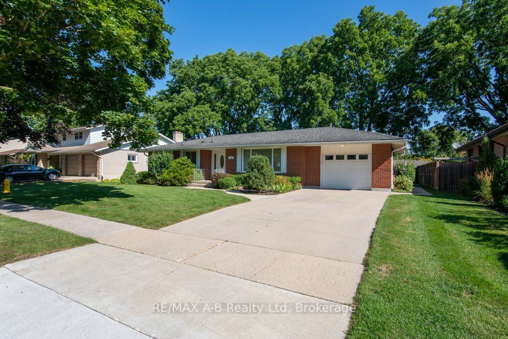 174 Neal Avenue, Stratford, ON N5A 5A8 photo 2