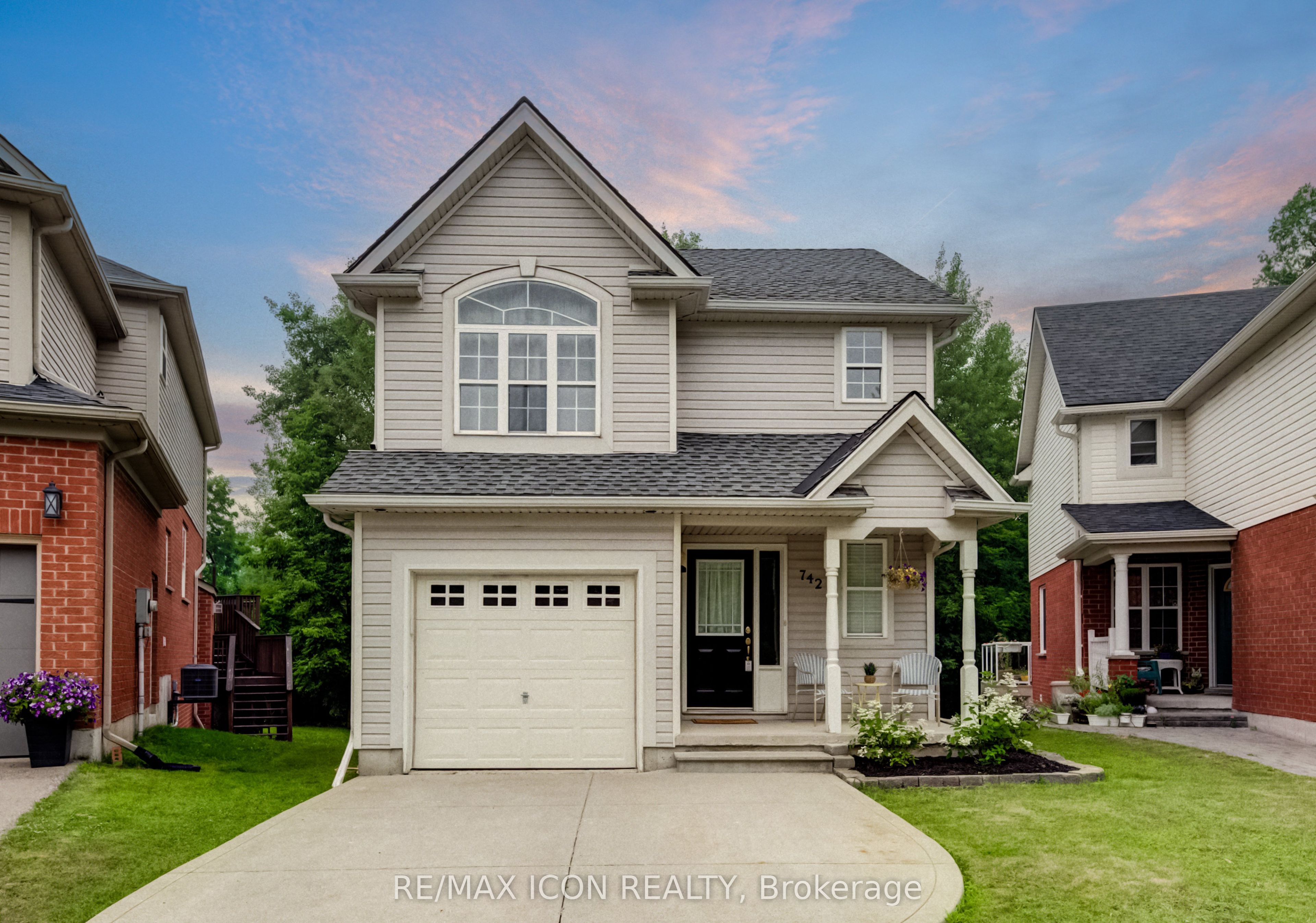 742 Brookmill Place, Waterloo, ON N2V 2P1