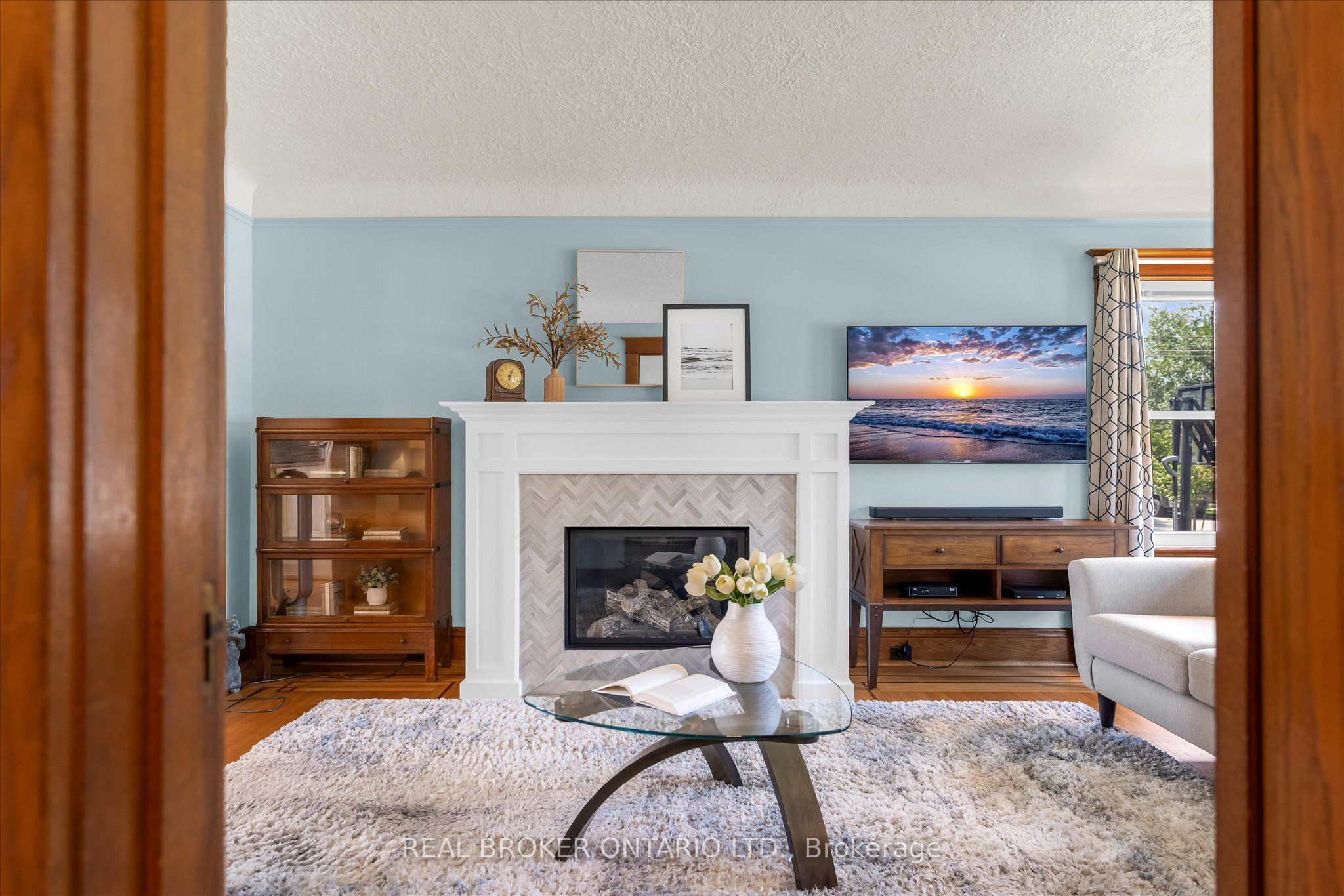 99 Tuxedo Avenue S, Hamilton, ON L8K 2R9 photo 4