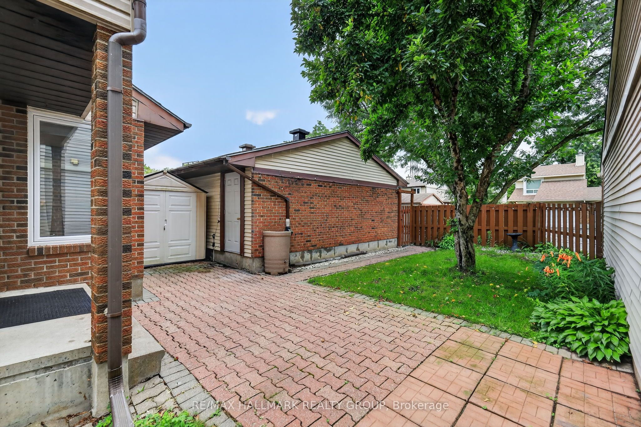 704 Malibu Terrace, Mooneys Bay - Carleton Heights and Area, ON K2C 3T8 photo 3